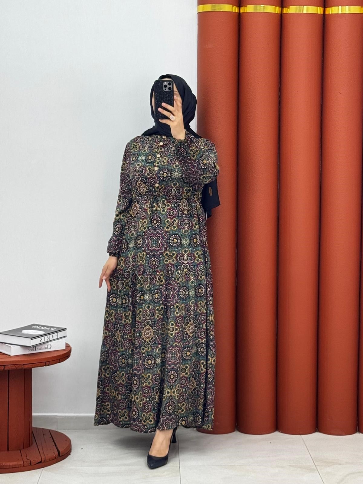 2367 yeni sezon viskon kumaş önden yarım düğmeli papatya desenli model renk yeşil