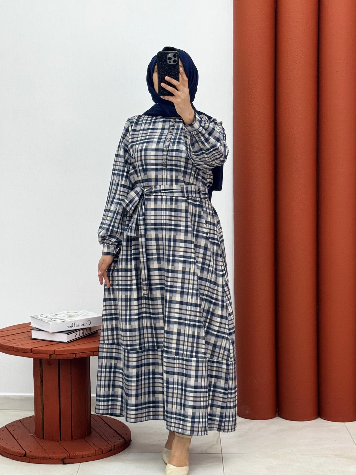 2732 yarım dügmeli kareli ekose siyah