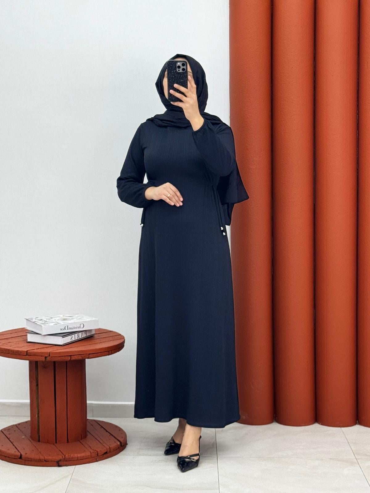 8900 Örme yandan lastikli elbise siyah