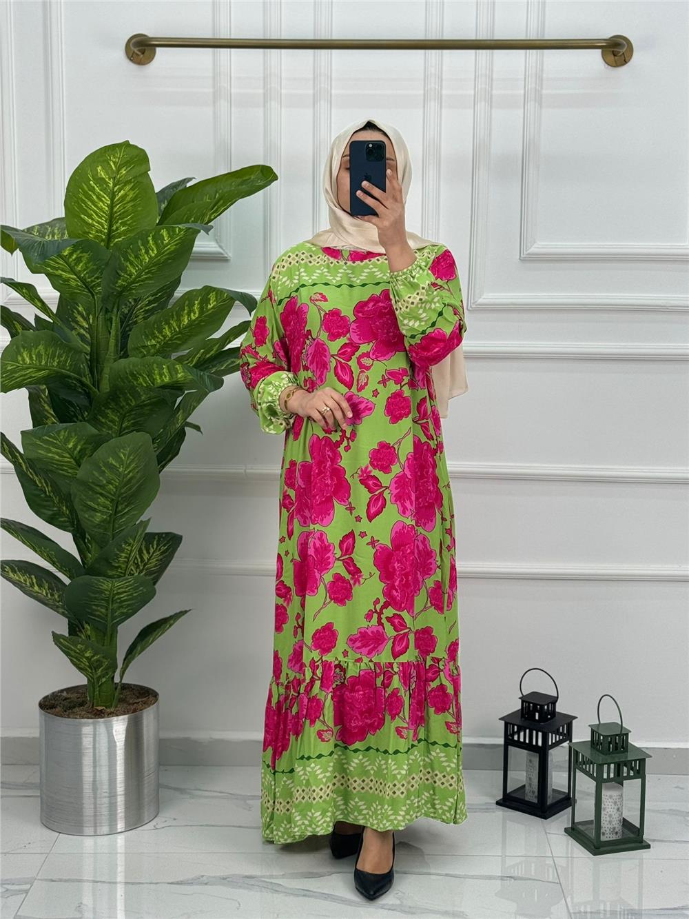 Yeni Sezon Çiçek Desenli Viskon Kumaş Seyyar Kemerli Elbise 0114 Pembe