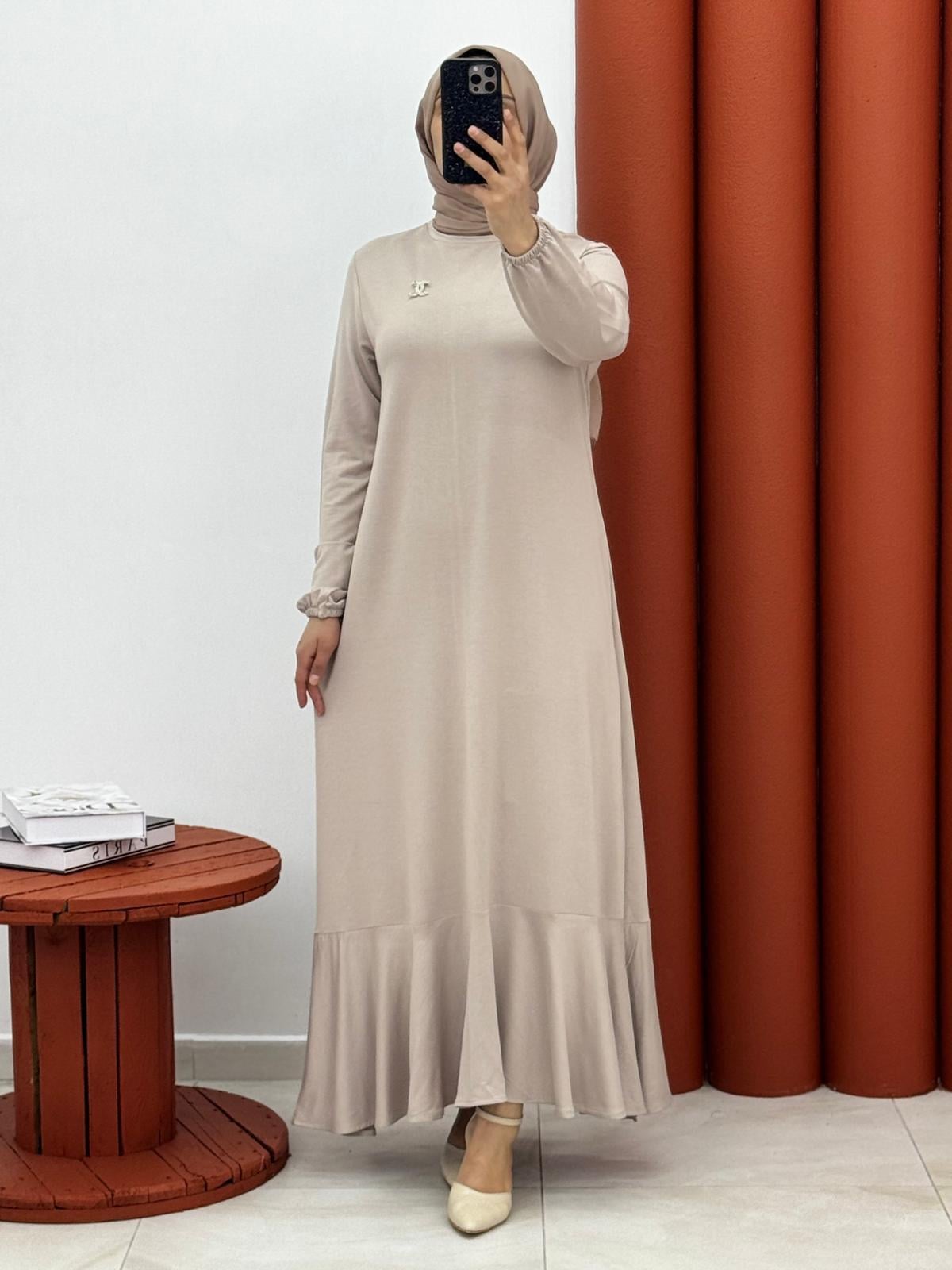 8844 oyşho elbise bronşlu bej