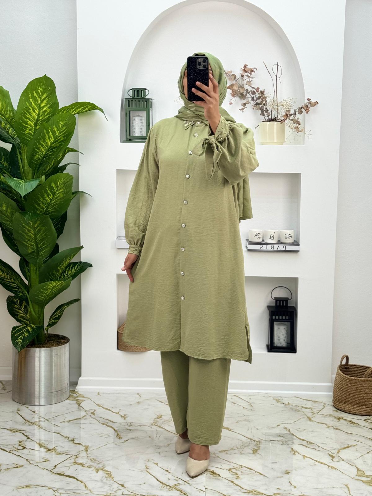 2080 Yeni Sezon Airobin Kumaş Yaka Ve Kol Uçları Taşlı İkili Takım Renk Yeşil