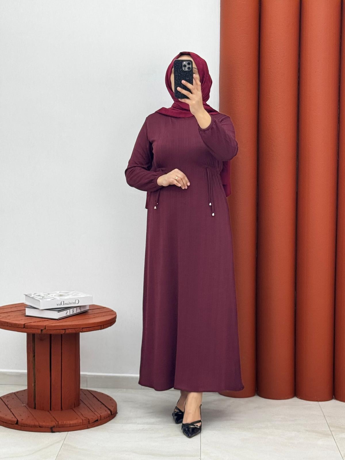 8900 Örme yandan lastikli elbise bordo