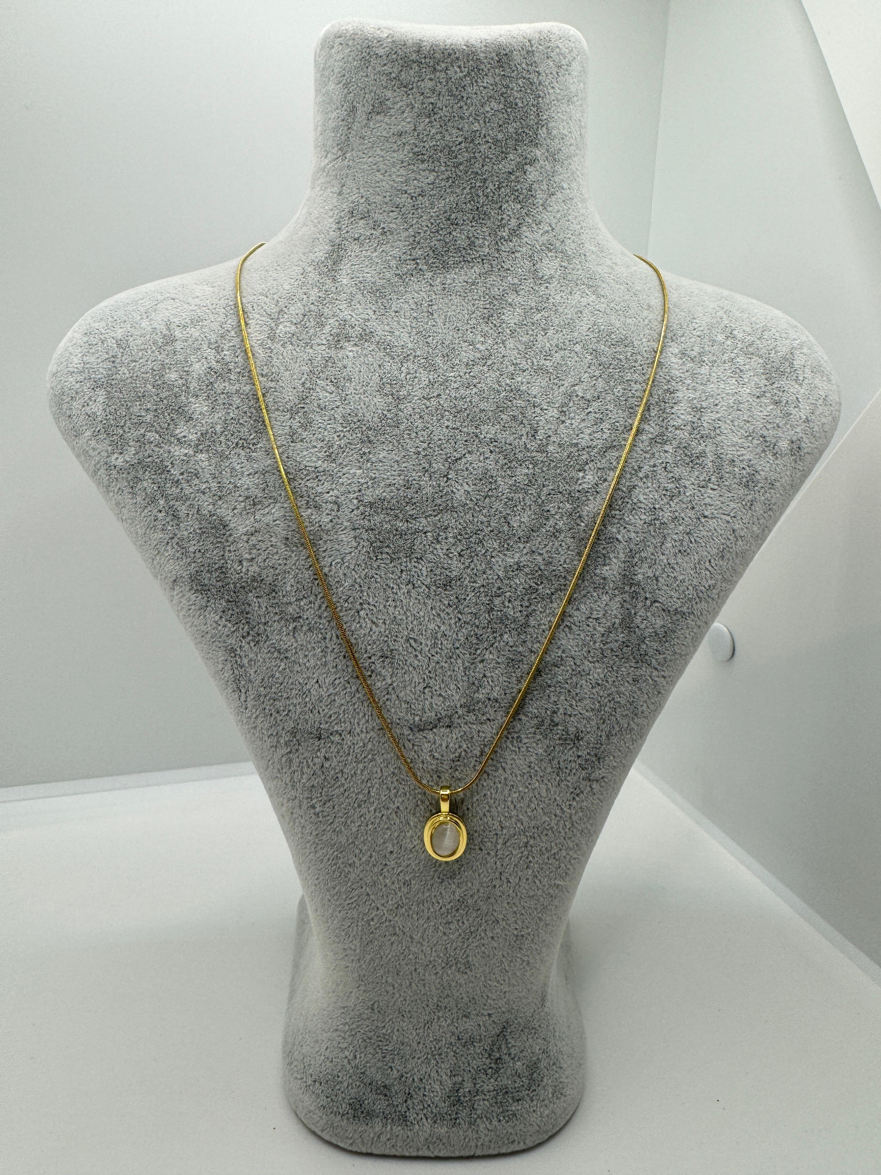 Çelik Krem Taşlı Opal Kolye