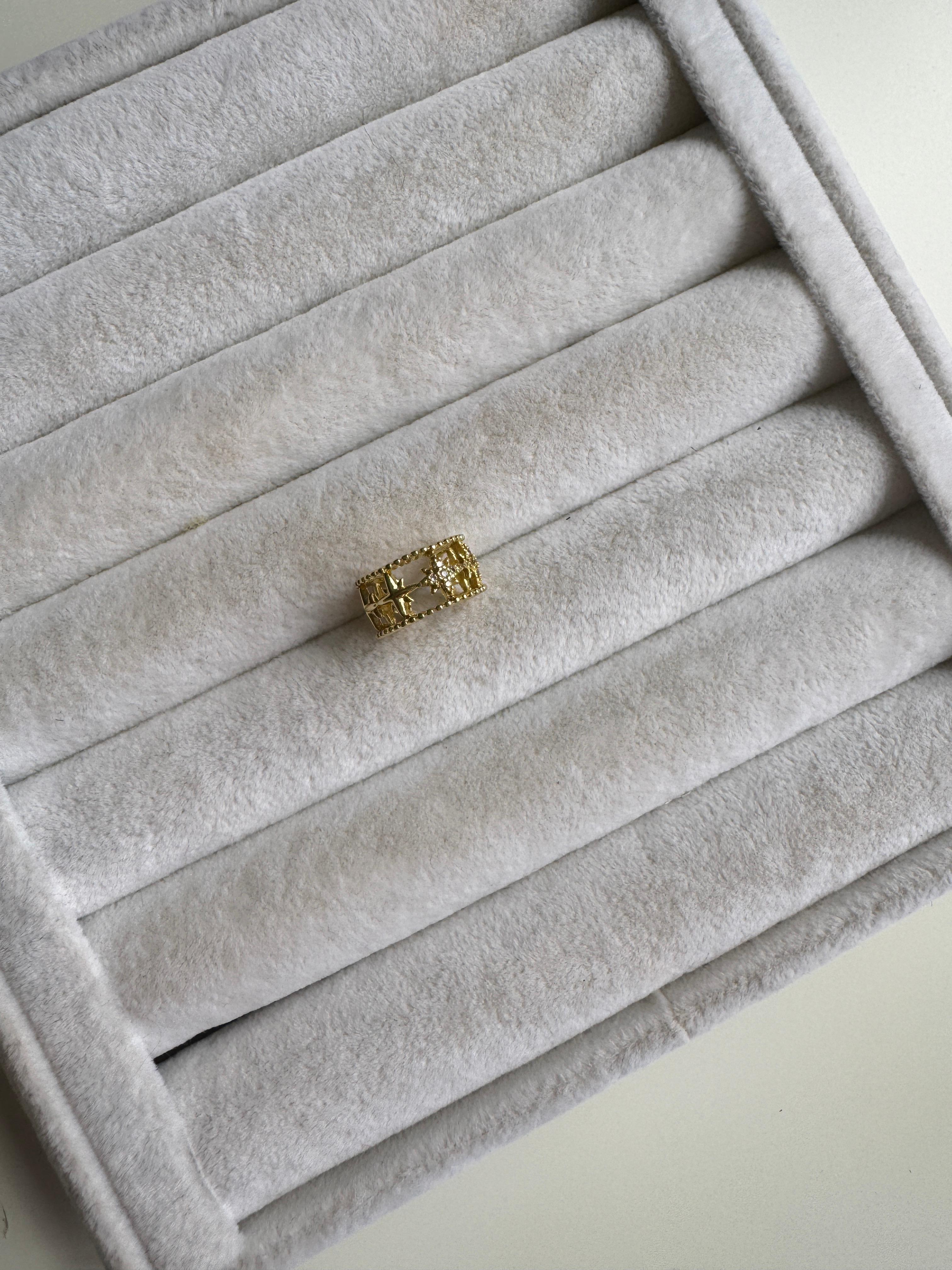 Gold Kıkırdak Küpe