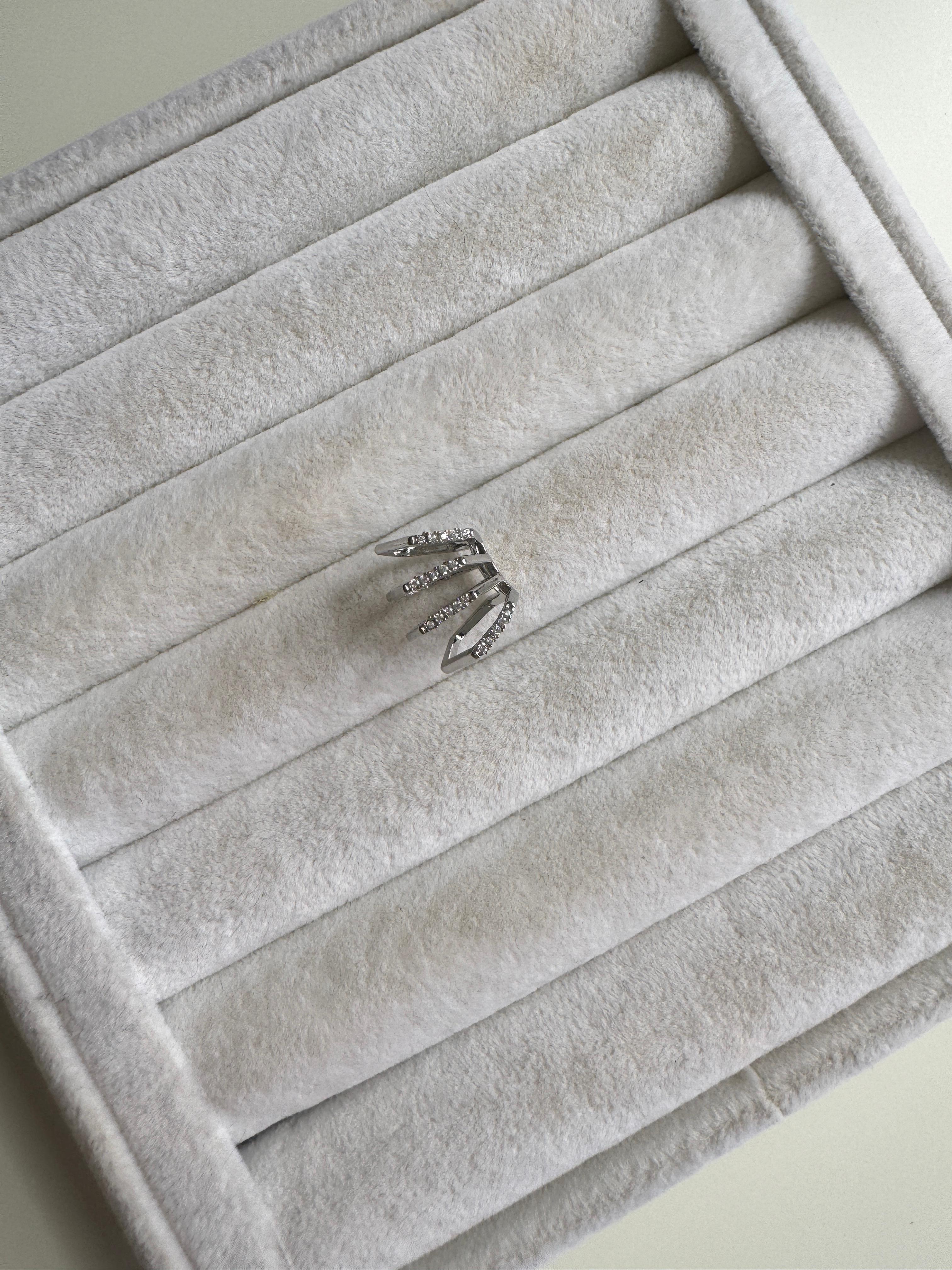 Silver Boru Kıkırdak Küpe1111