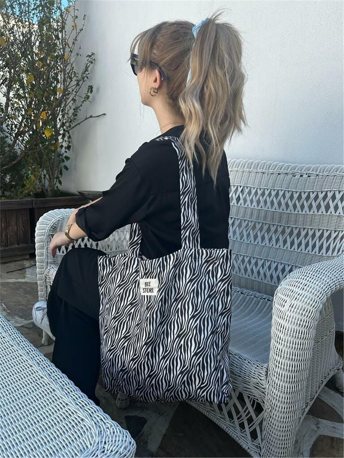 Zebra Desenli Kadın Körüklü Kumaş, Bez Kol ve Omuz Çantası