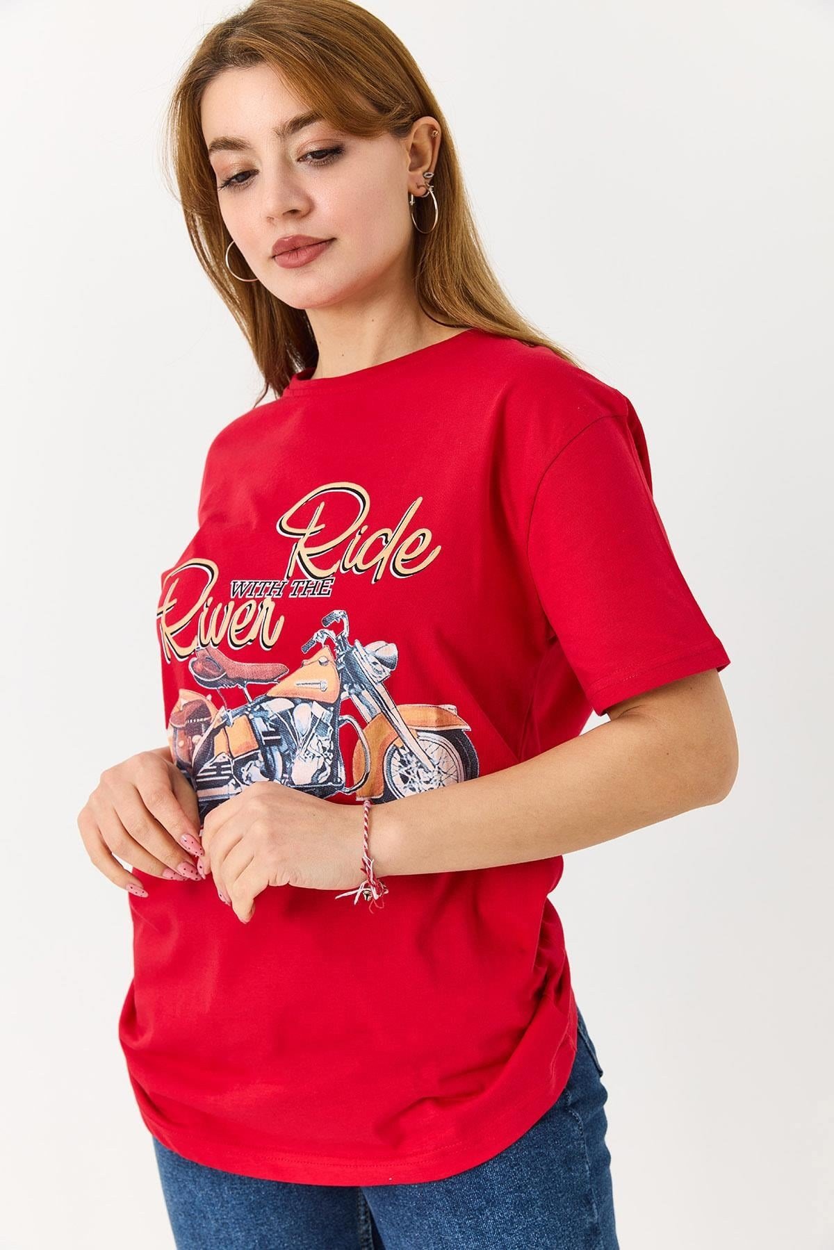 Kadın Bisiklet Yaka Motor Baskılı Tshirt Kırmızı