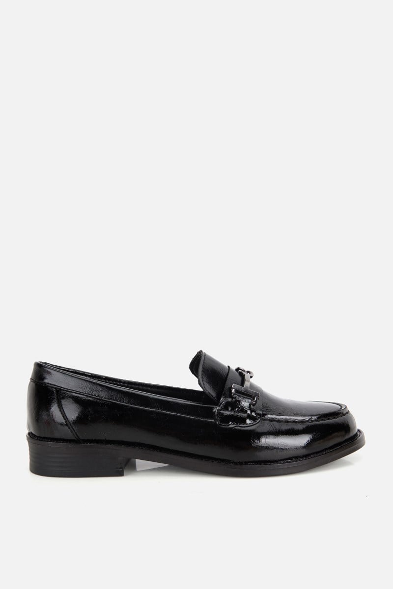 Kadın Siyah Rugan Tokalı Düz Tabanlı Klasik Loafer