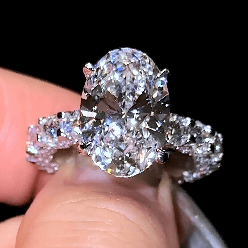 Crown Oval Laboratuvar Pırlantası Limited Edition