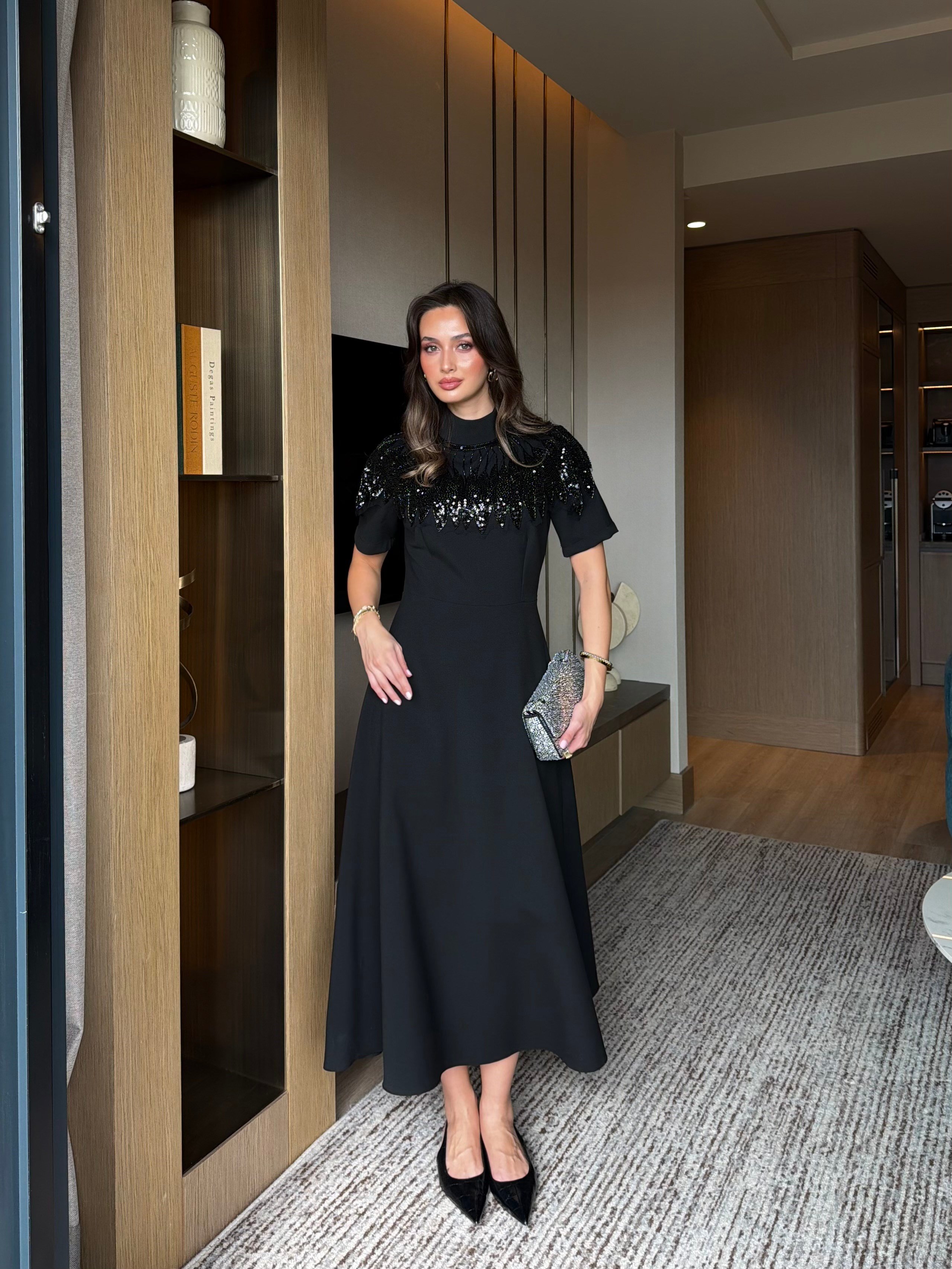 1111111Çiçek Payetli Elbise 