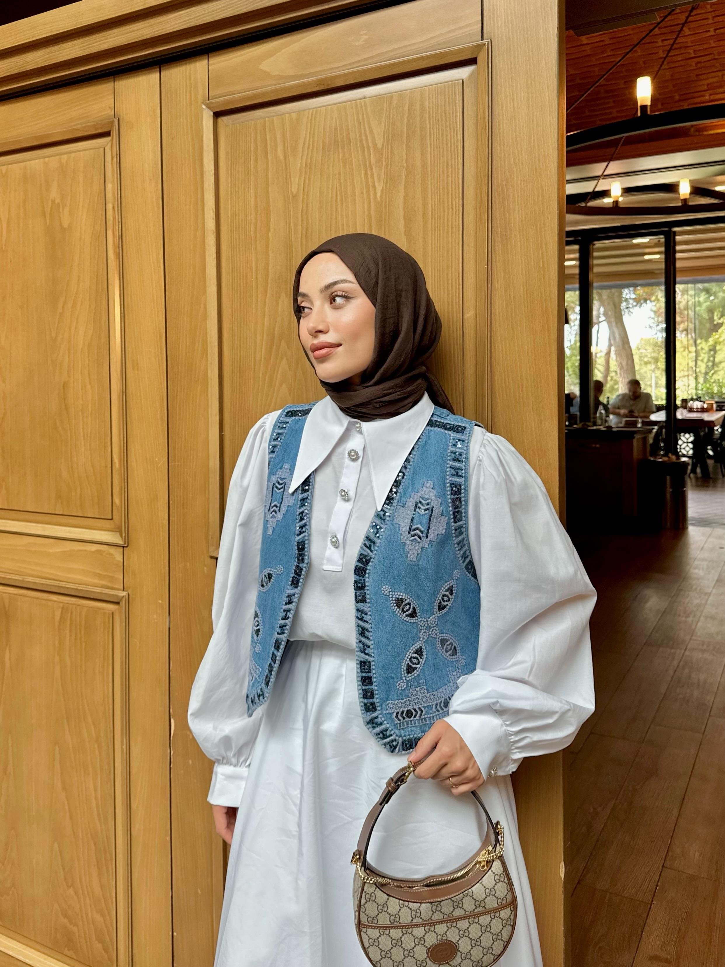 İşlemeli Denim Yelek 