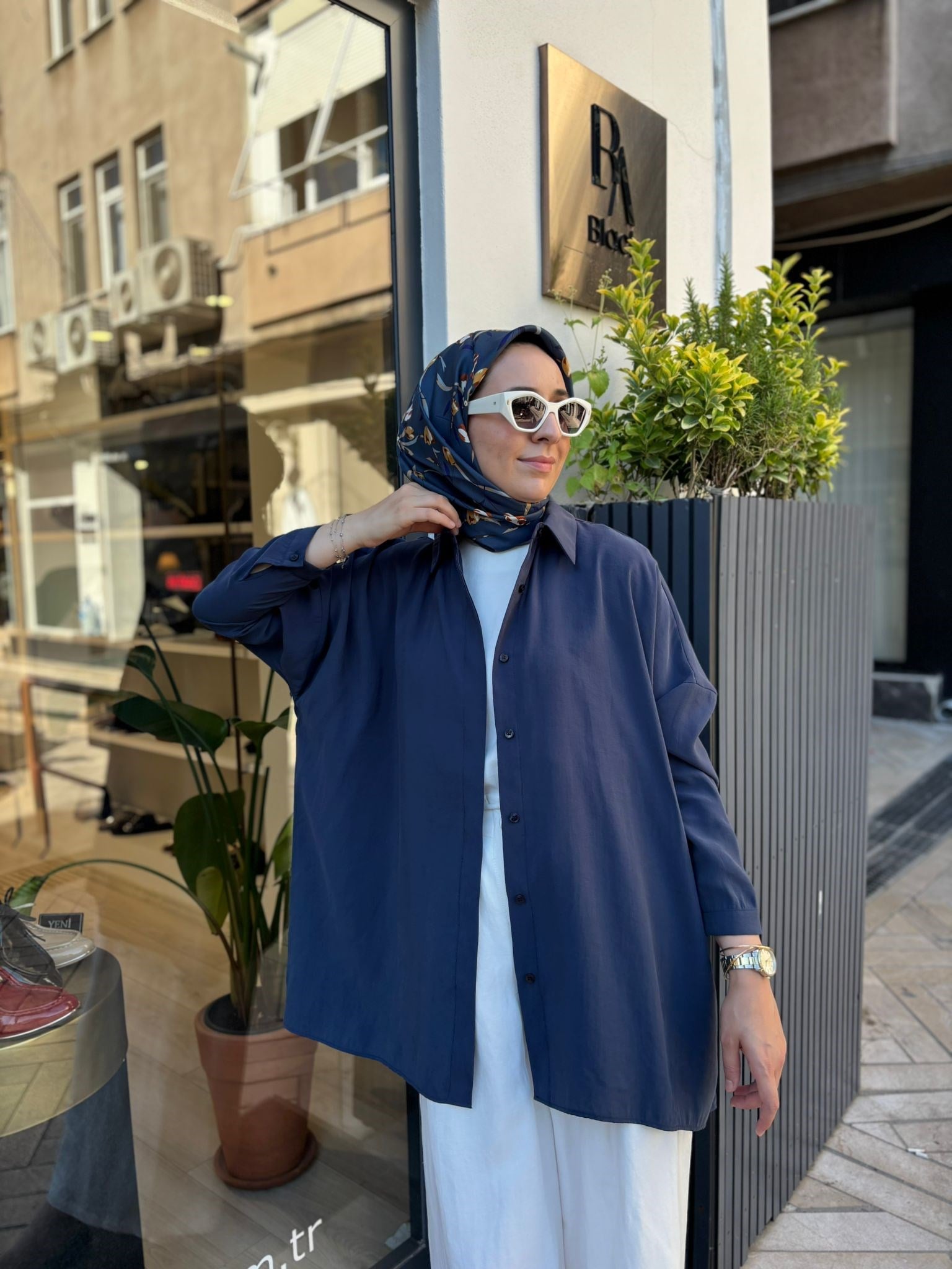 26SS233 Yarasa Kol Kadın Gömlek Lacivert