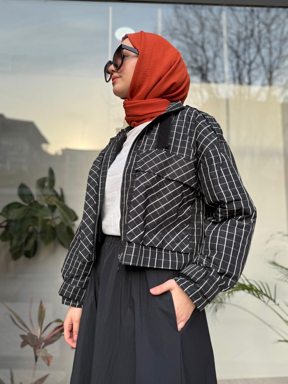 Ekose Desen Crop Yağmurluk Siyah