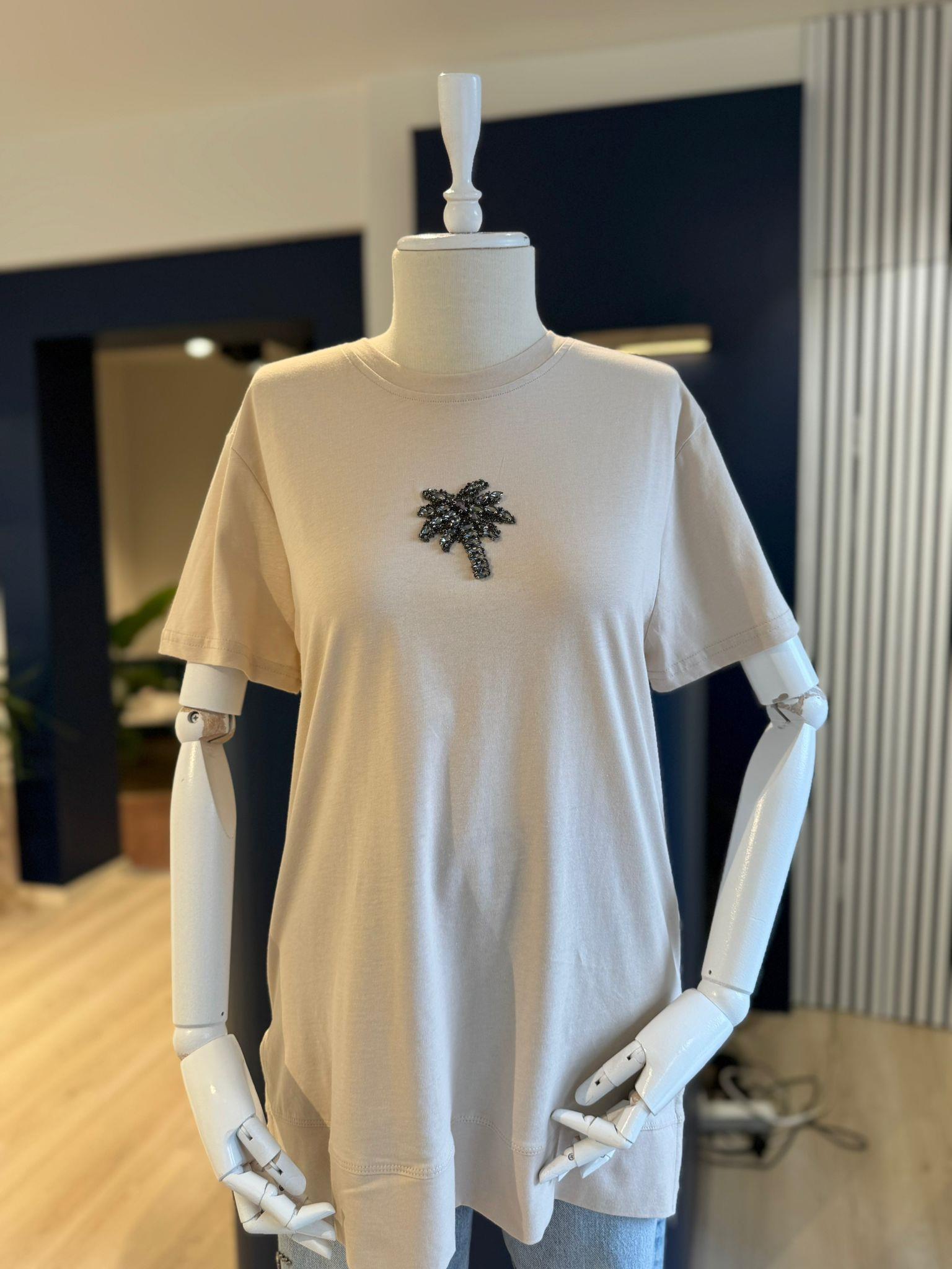 Lola Taş Detaylı Basic Kadın Bluz Krem