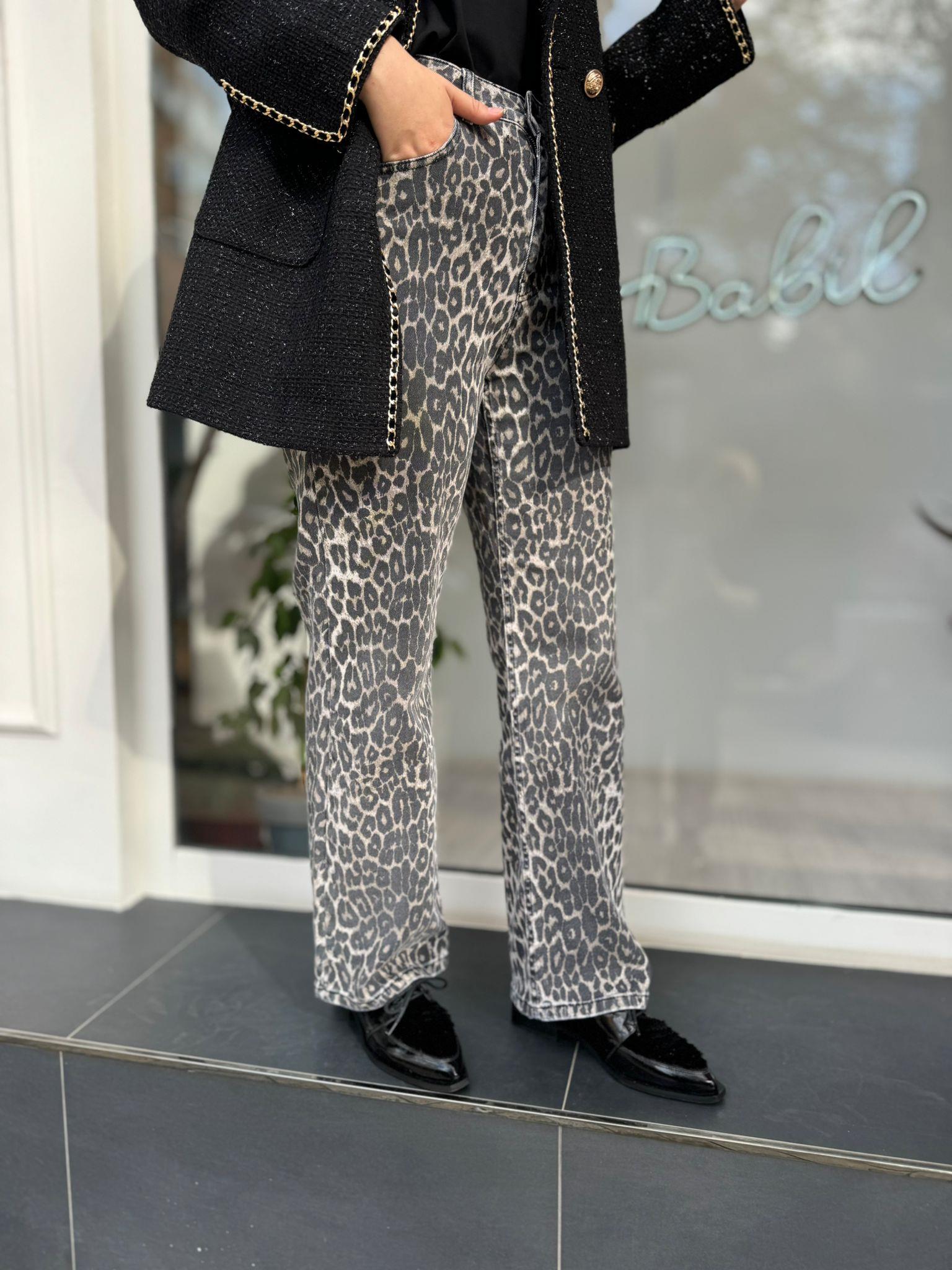 Paçası Boncuk İşlemeli Kadın Jean Pantolon Leopar