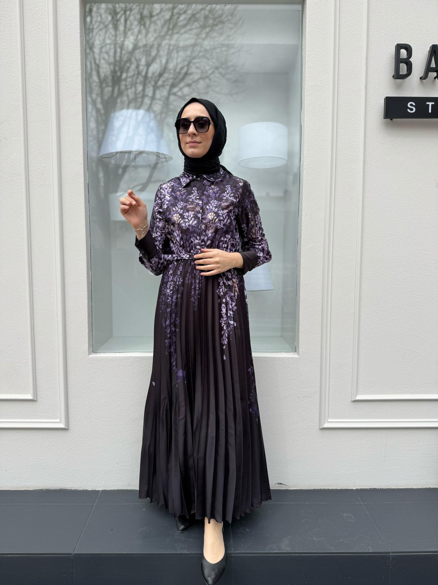 Sümbül Desenli Sole Pliseli Kadın Elbise Siyah