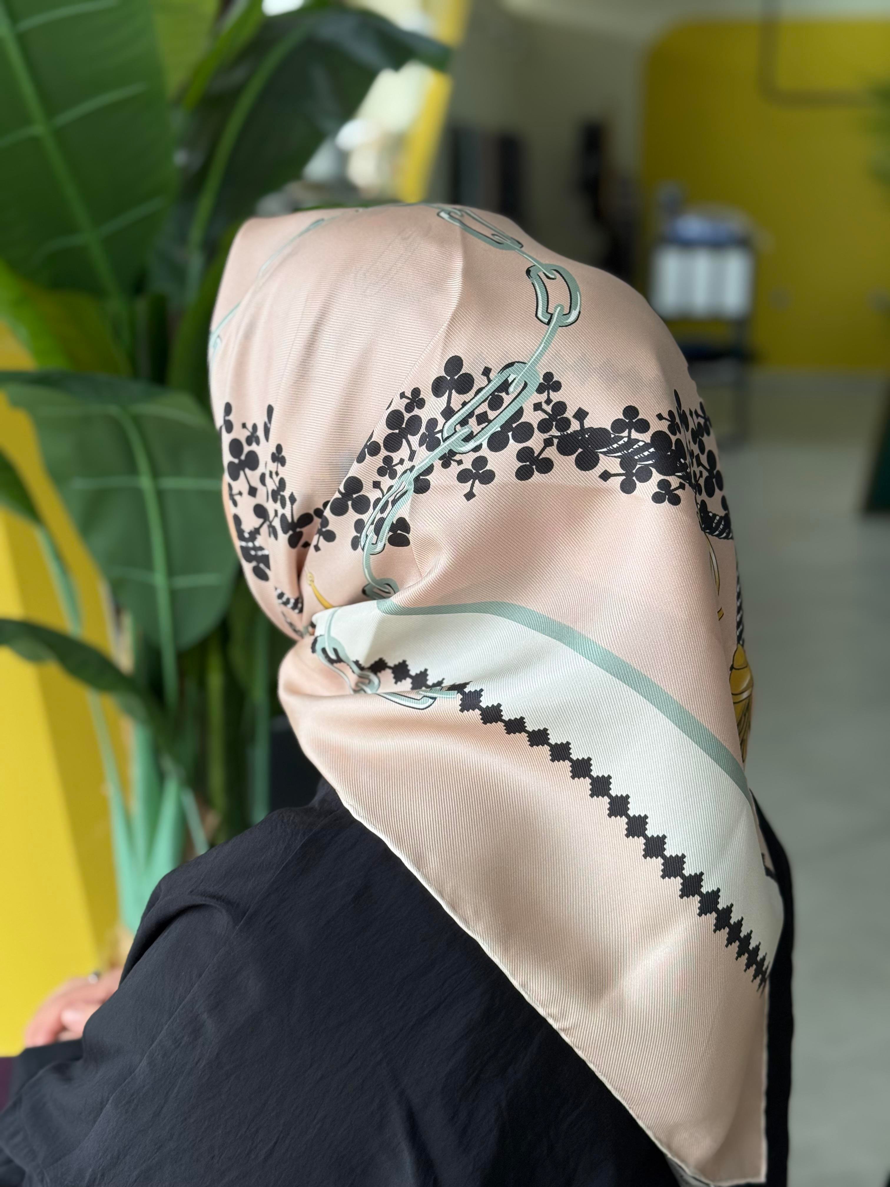 Golden Loop Twill Eşarp -Pudra