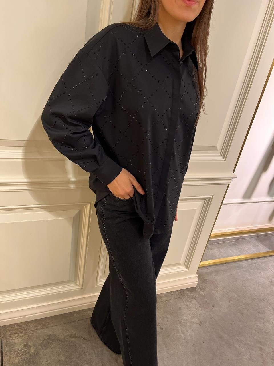 Kaelyn Gömlek
