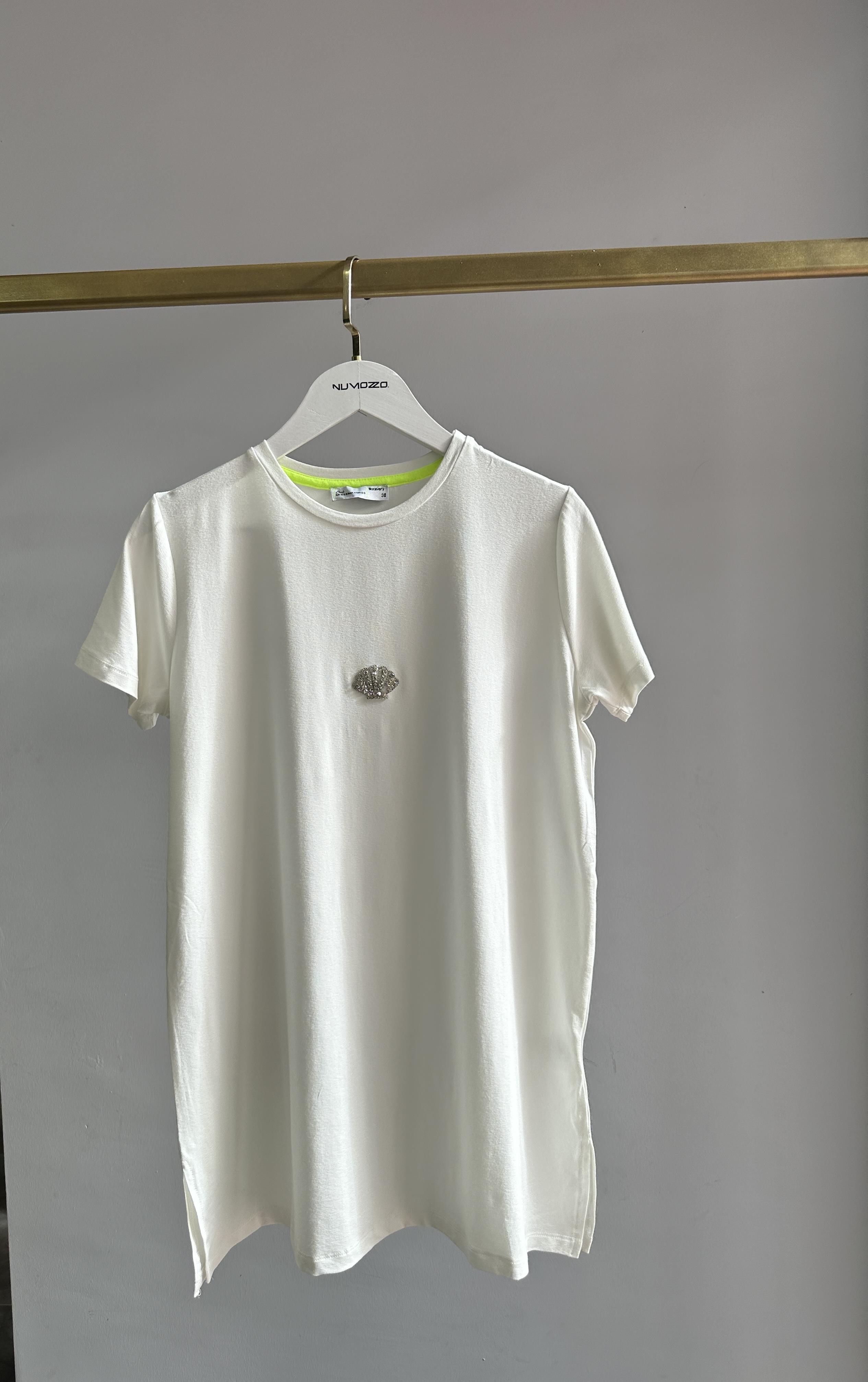 missemramıss aksesuarlı tişört 