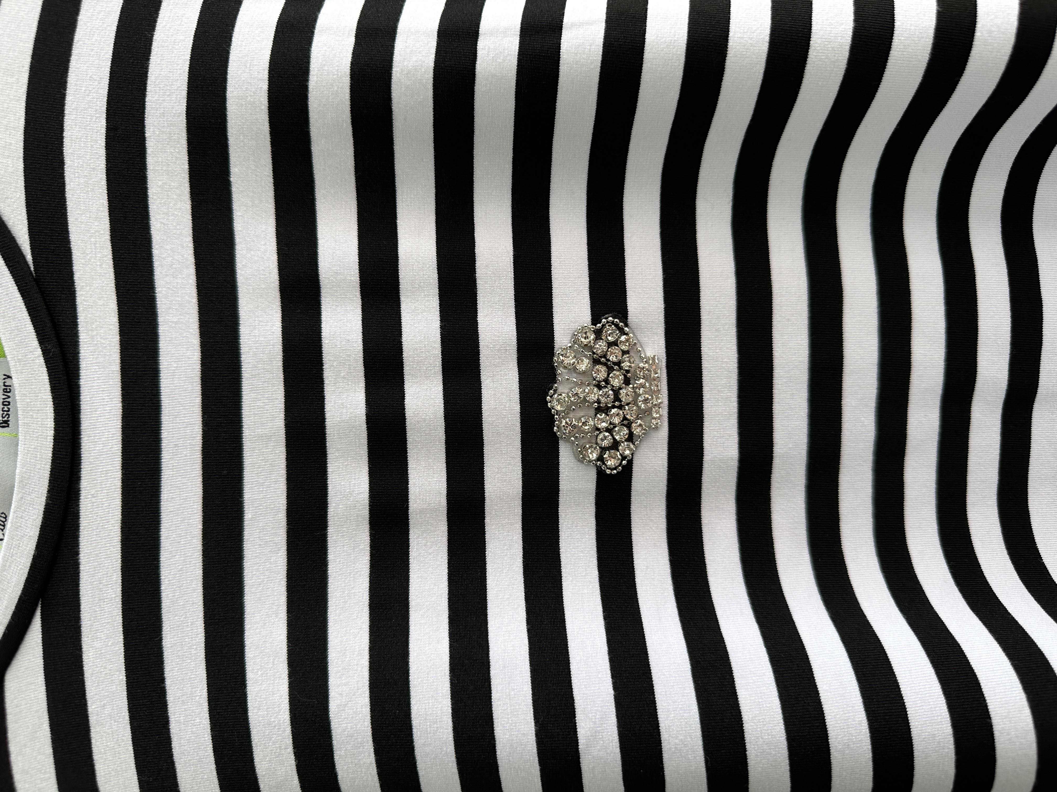 MİSSEMRAMİSS AKSESUARLI TSHİRT SİYAH ÇİZGİLİ