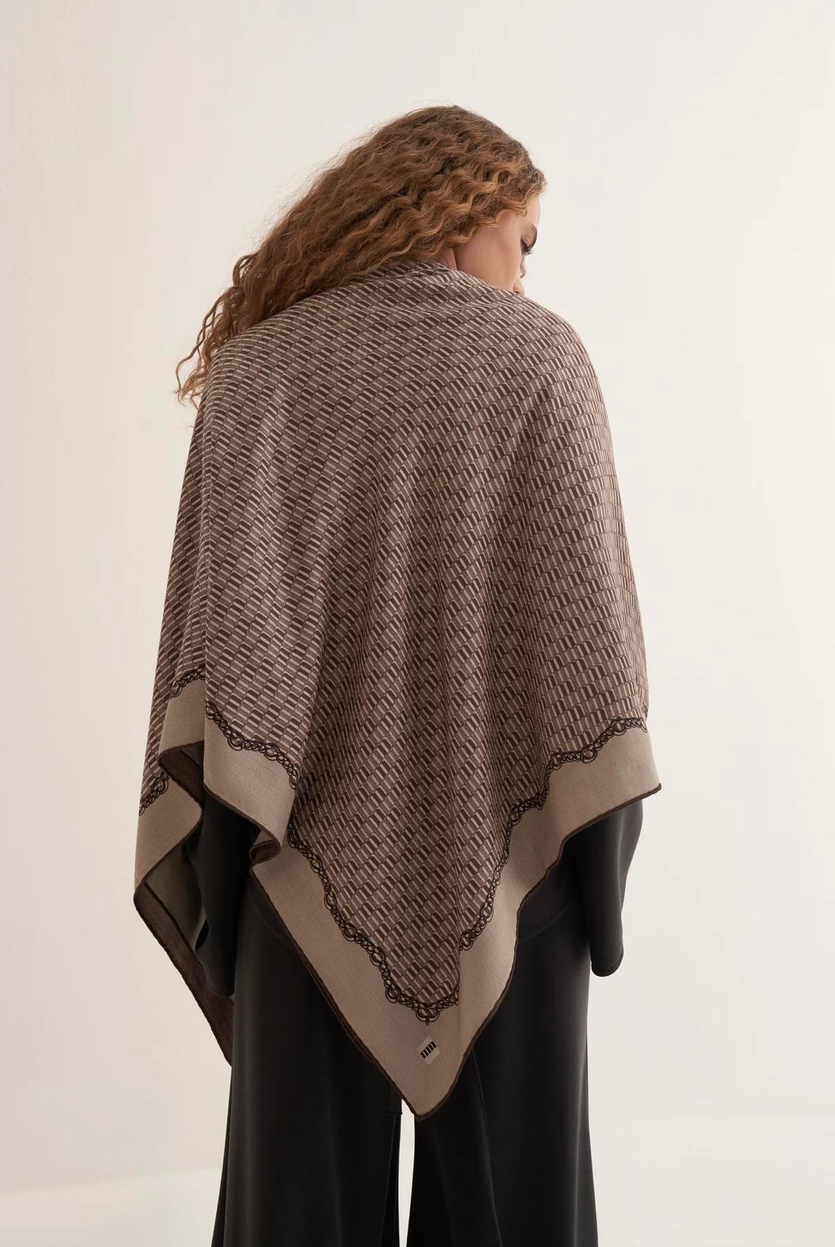 Moreno Logo Omuz Şalı