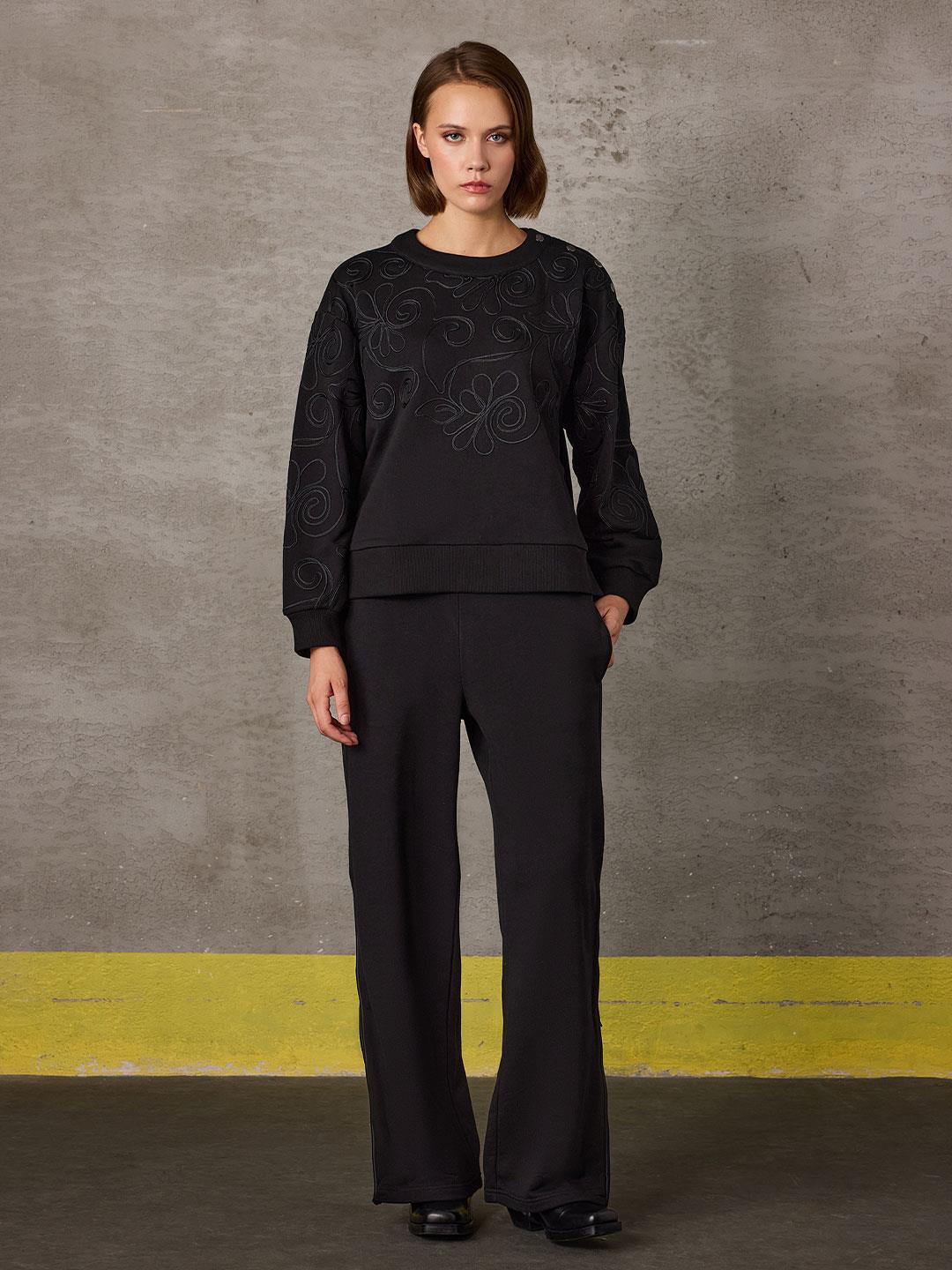 NAKIŞ DETAYLI SWEATSHİRT