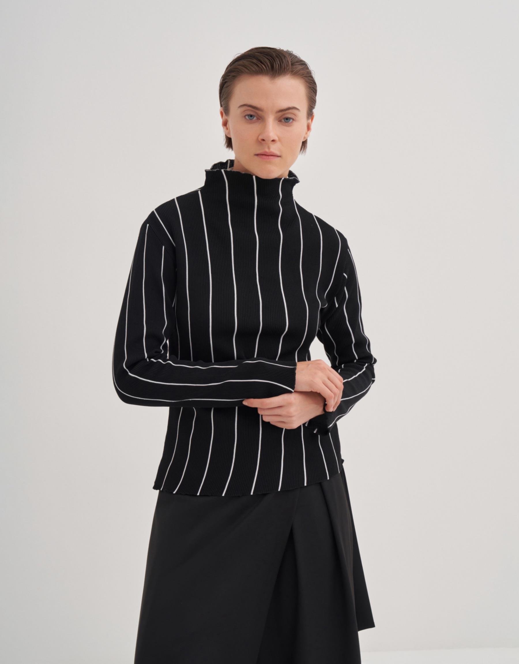 QOOQ Store Rayon Badi Siyah