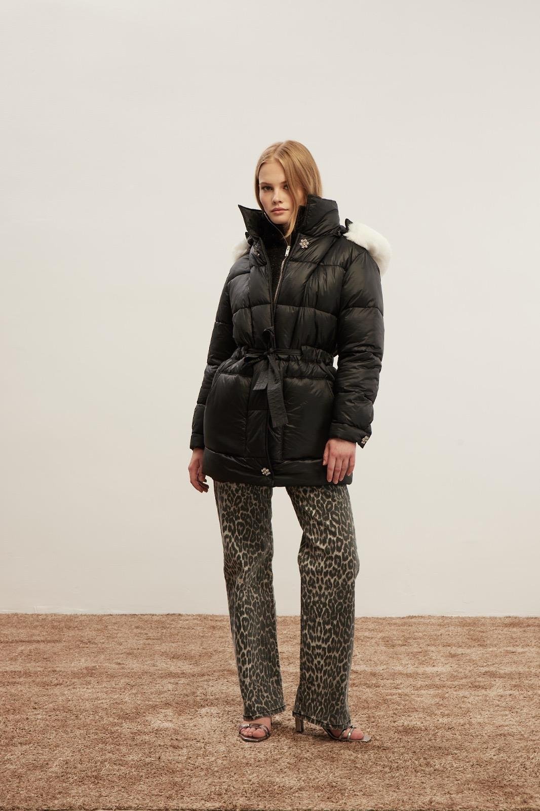 Venöve Siyah Bages Mont 