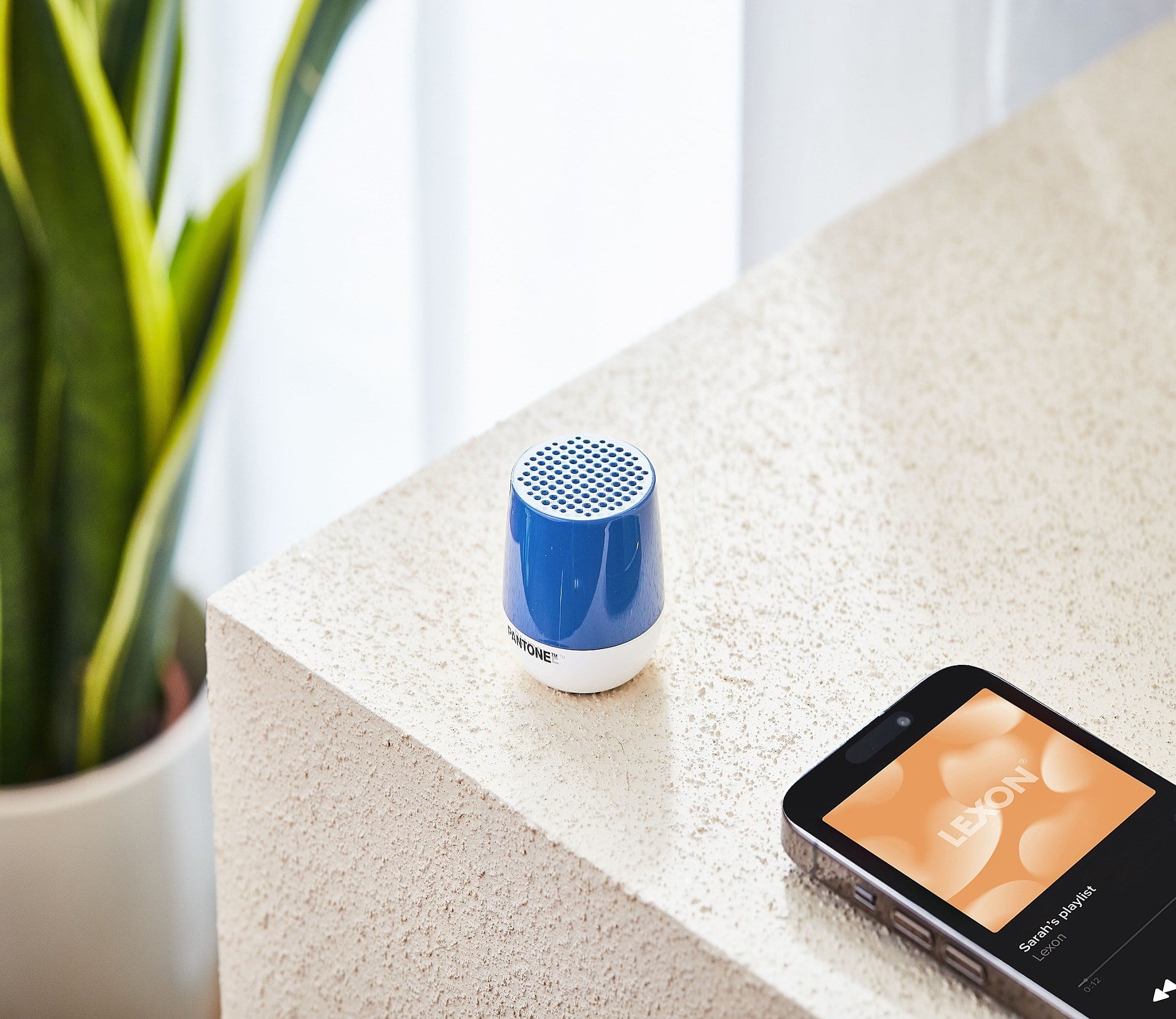 Lexon LA125PT x Pantone Mino + Bluetooth Hoparlör