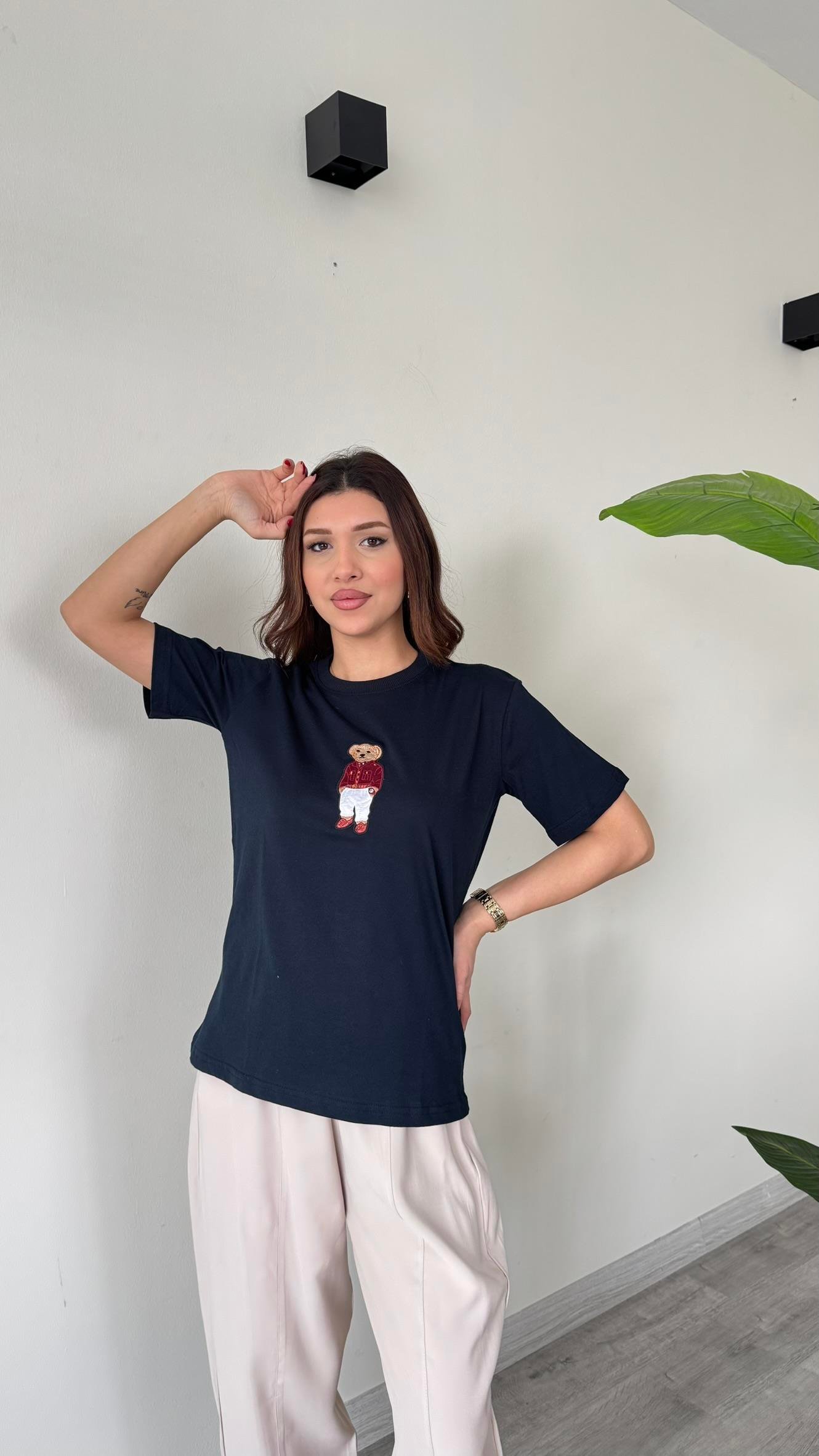 Kadın Teddy Bear Ayıcıklı Nakışlı Bisiklet Yaka Premium T-Shirt - LACİVERT