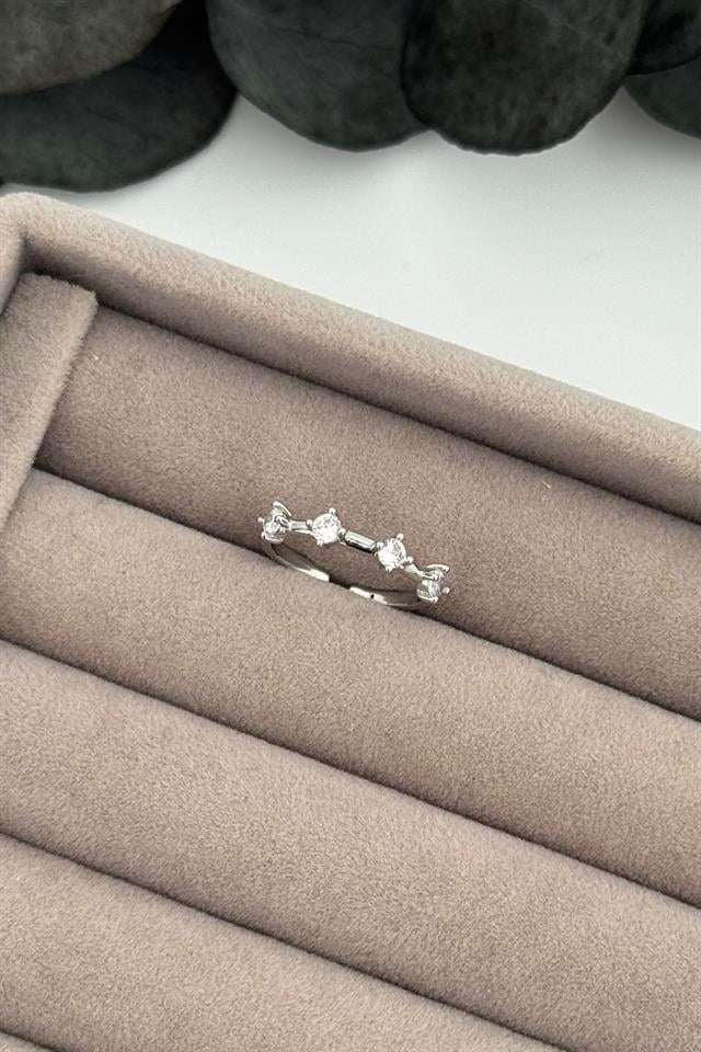 Sharp Silver Yüzük