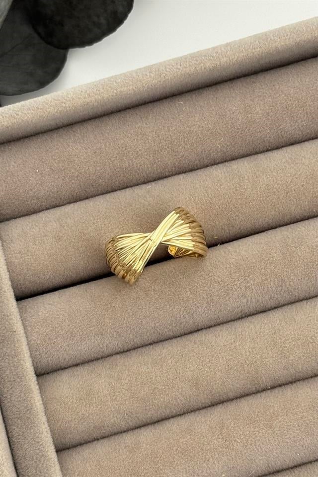 Silk Gold Yüzük