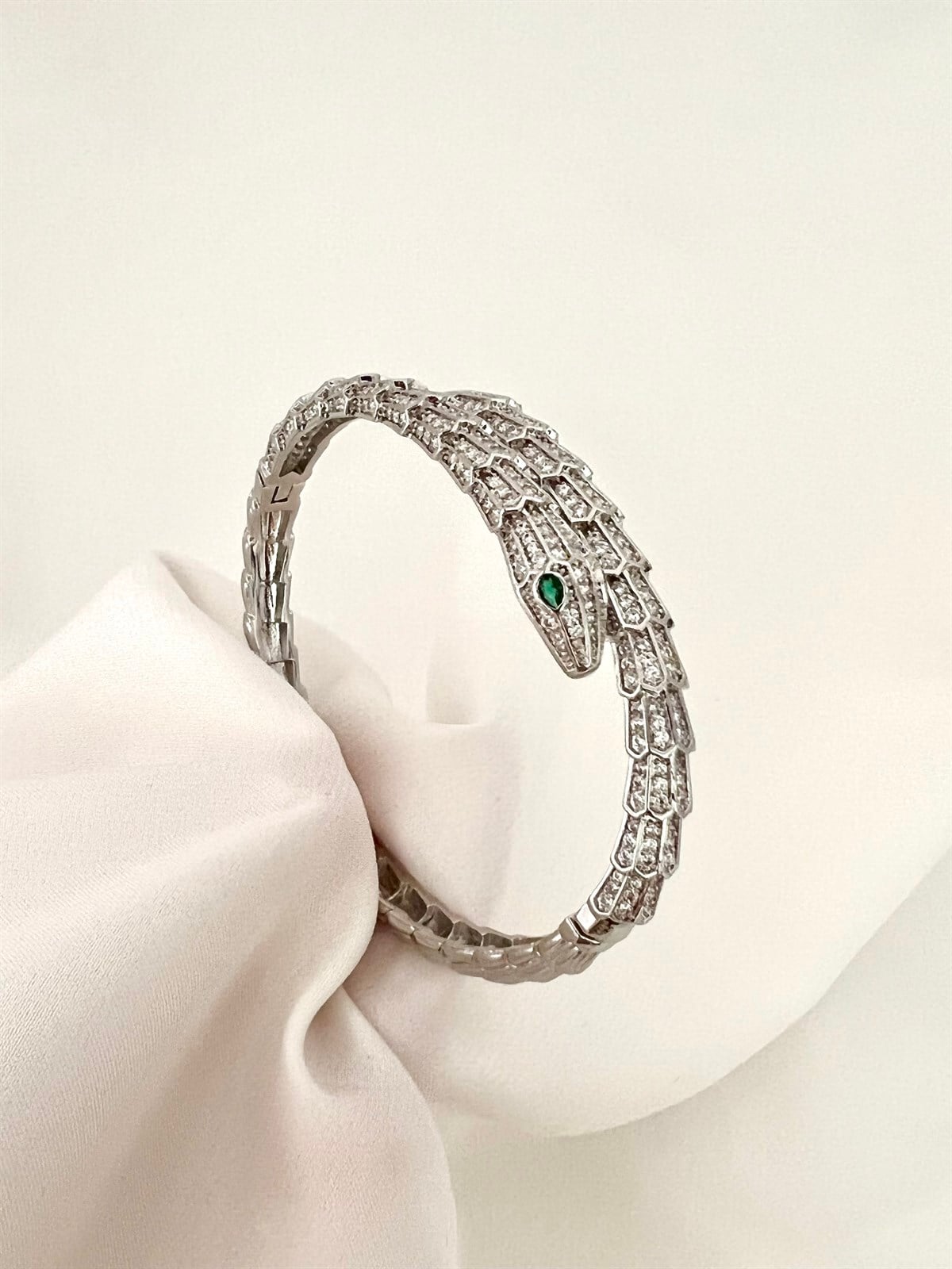 Snake Zircon Stone Çelik Kelepçe Bileklik