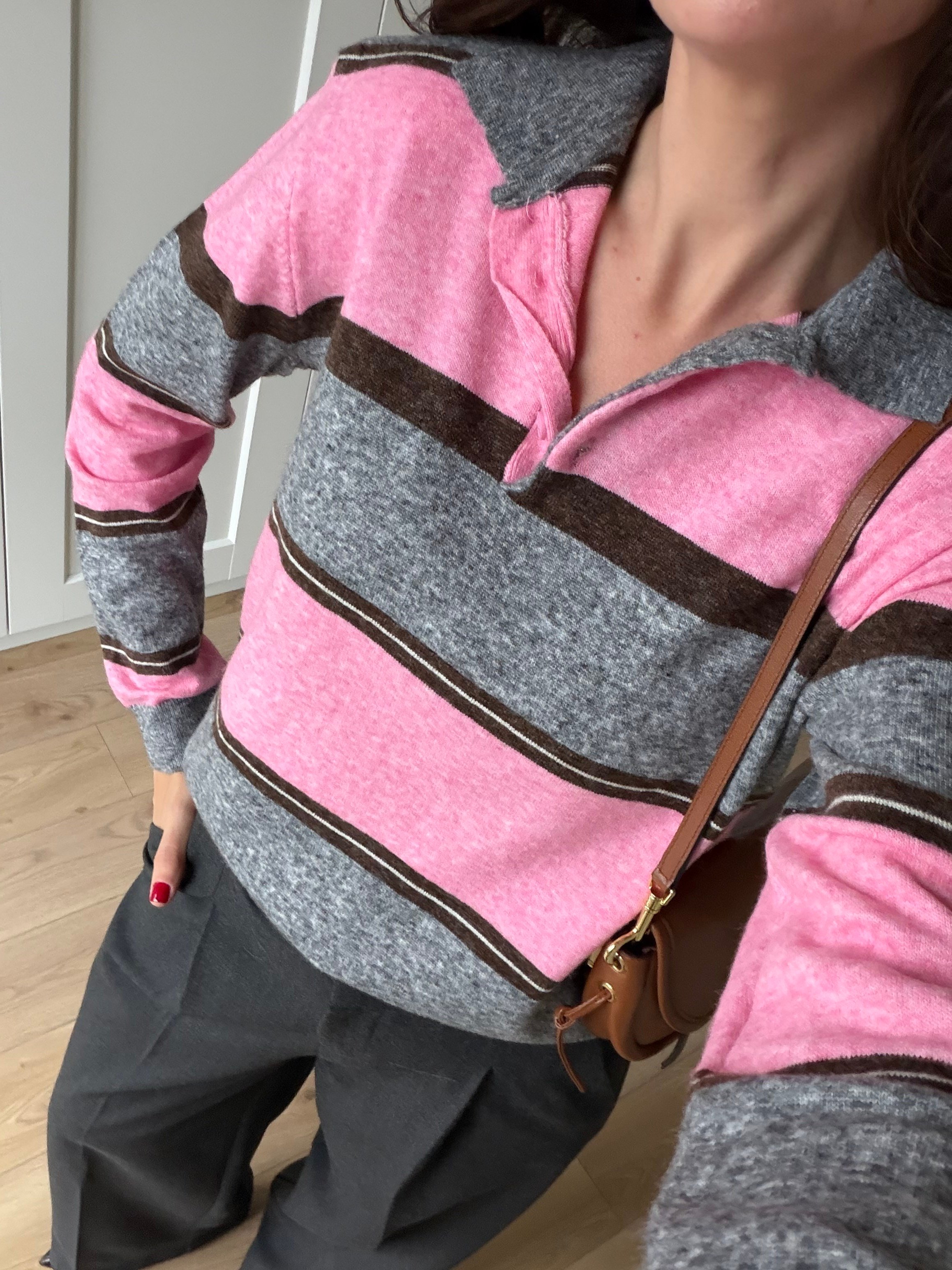Pembe Gri Çizgili Polo Yaka Triko