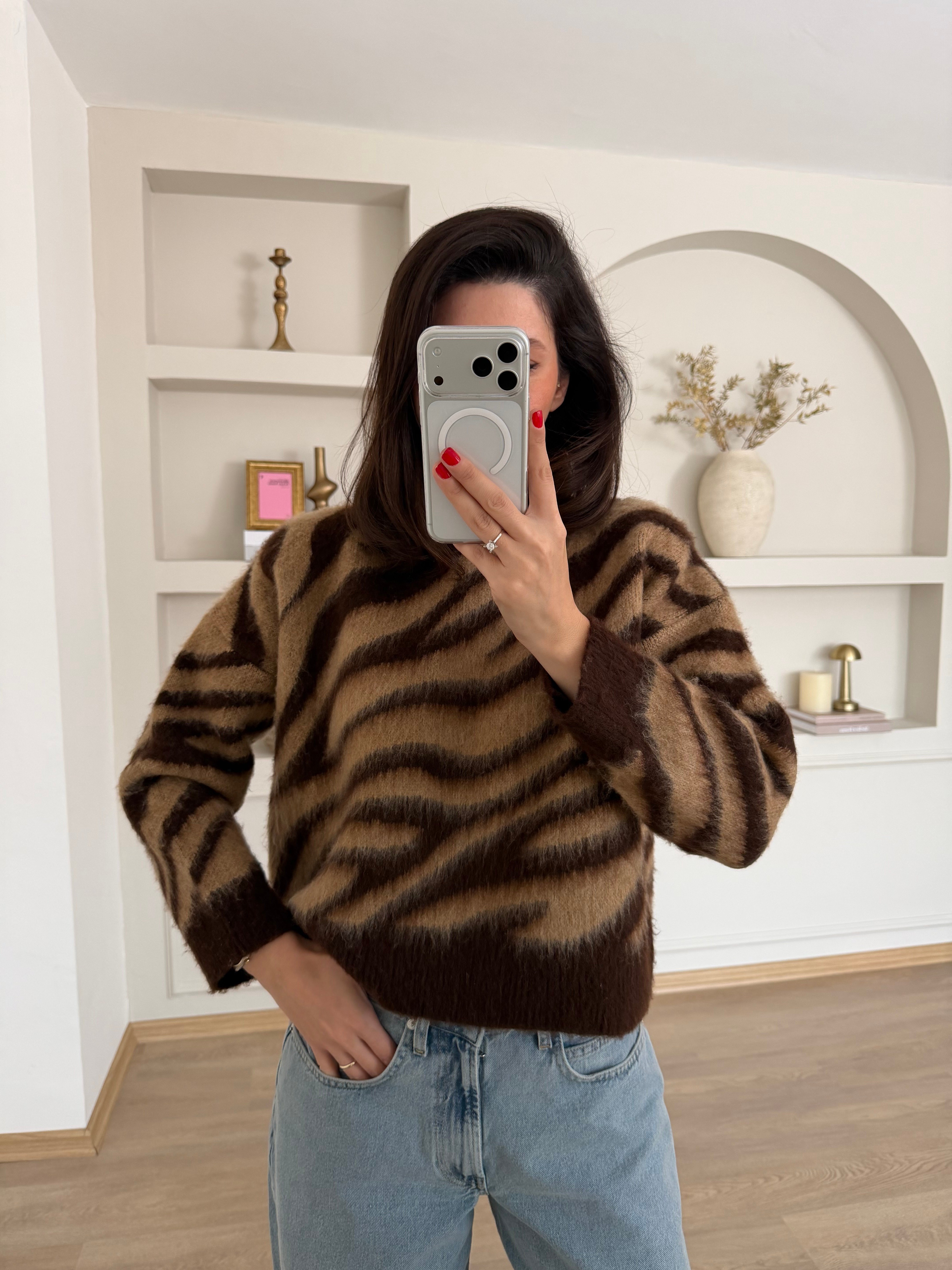 Zebra Desenli Kahverengi Kazak 