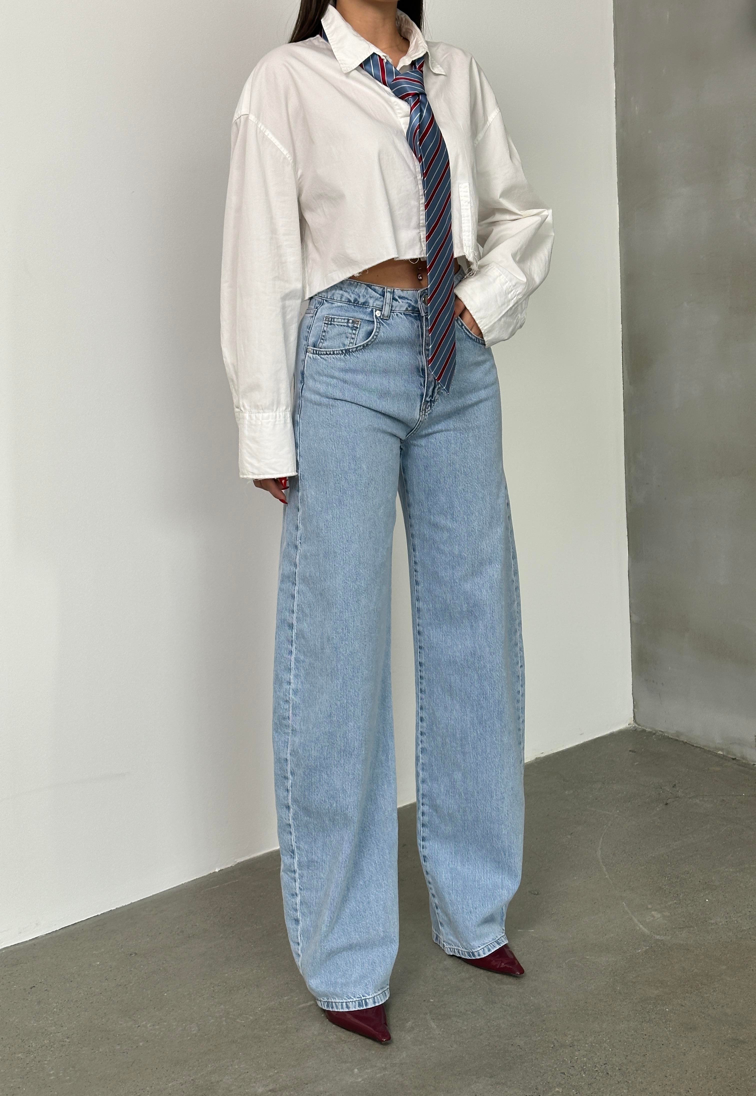 High Waist Leg Length Balloon Cut Barrel Fit Light Blue Jeans