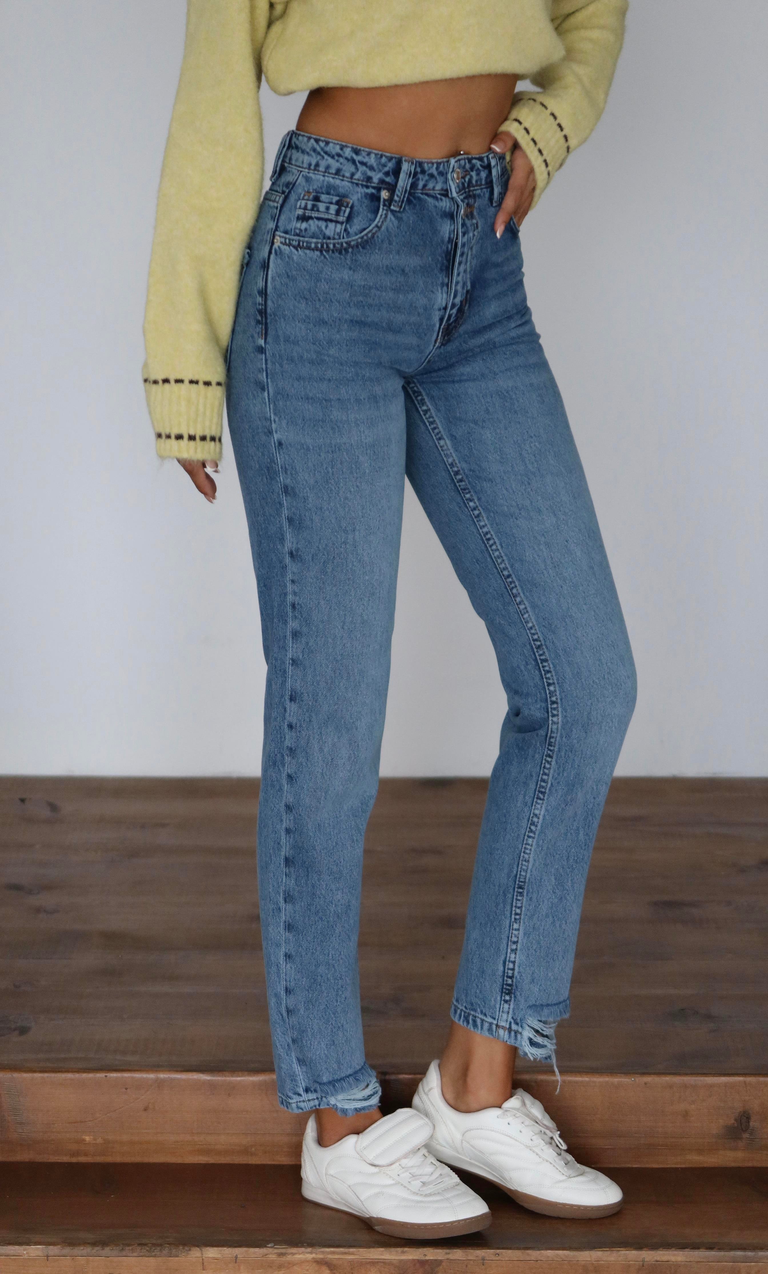 LACARINOHigh Waist Leg Detailed Blue Mom Fit Jeans