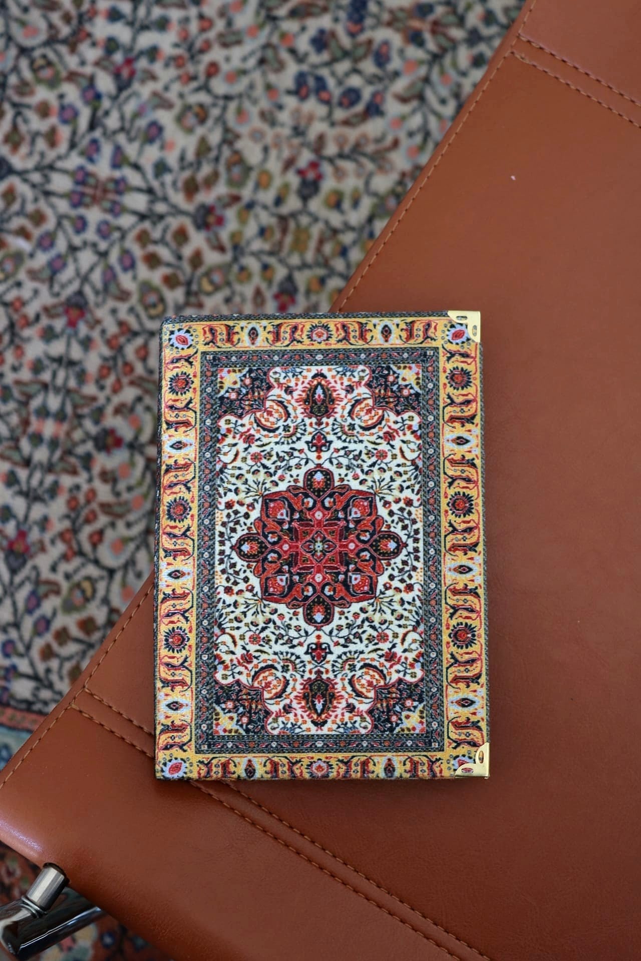 Nakkaş Çizgili Defter