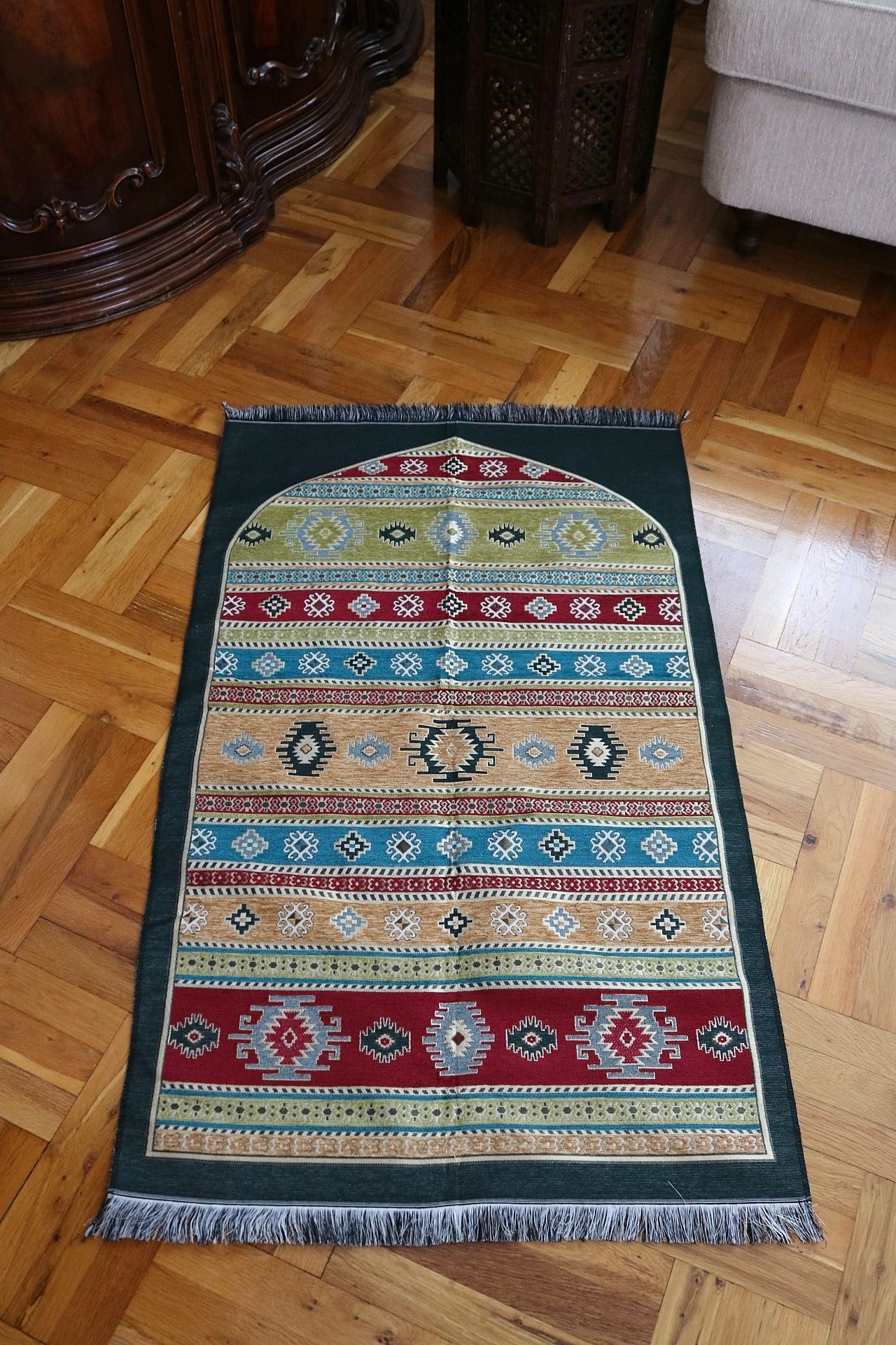 Şönil Dokuma İnce ve Hafif Pratik Seccade Koyu Yeşil