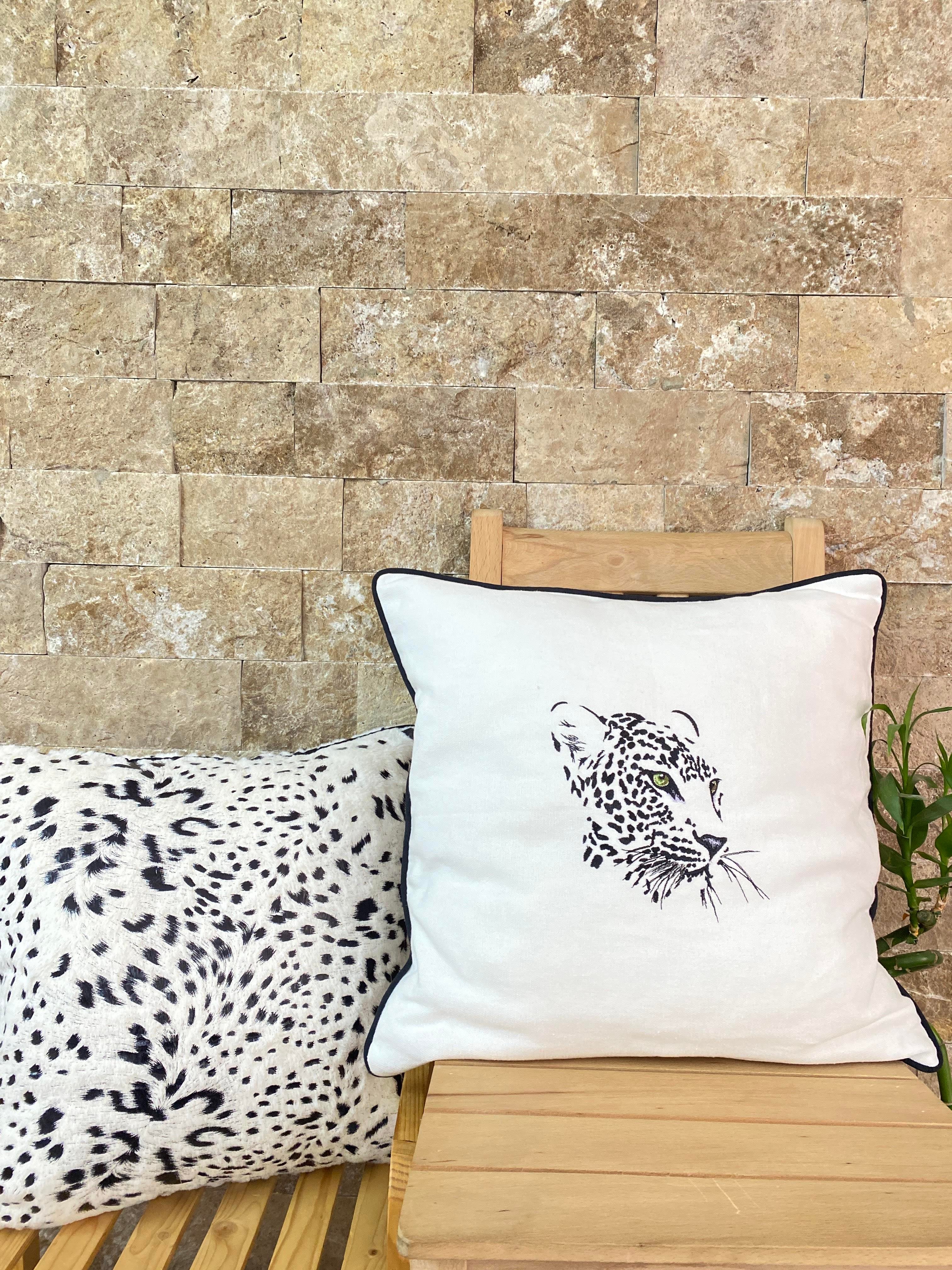HS Hometex Leoapar Nakışlı Kırlent Seti