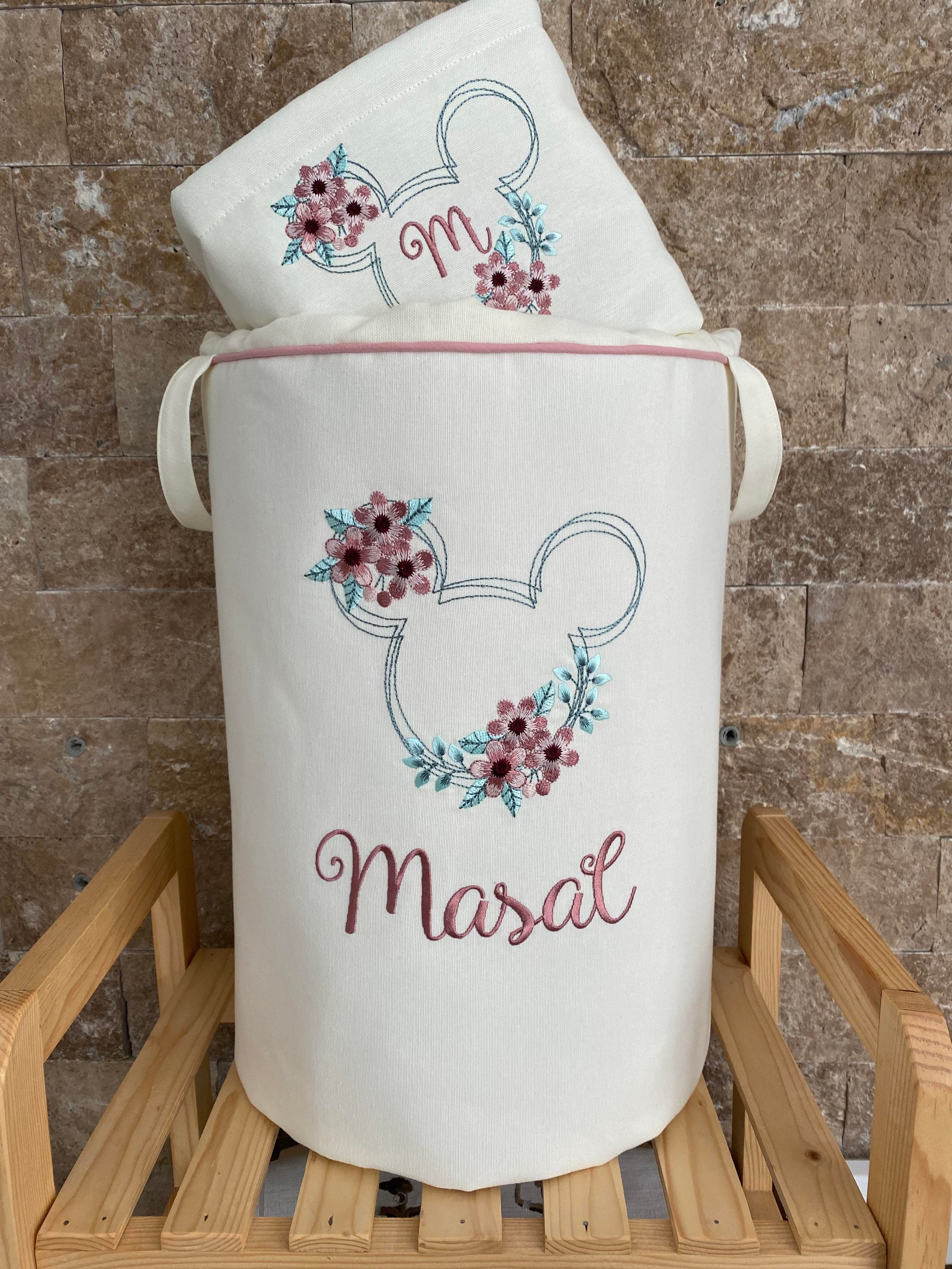 Minnie Mouse Floral
