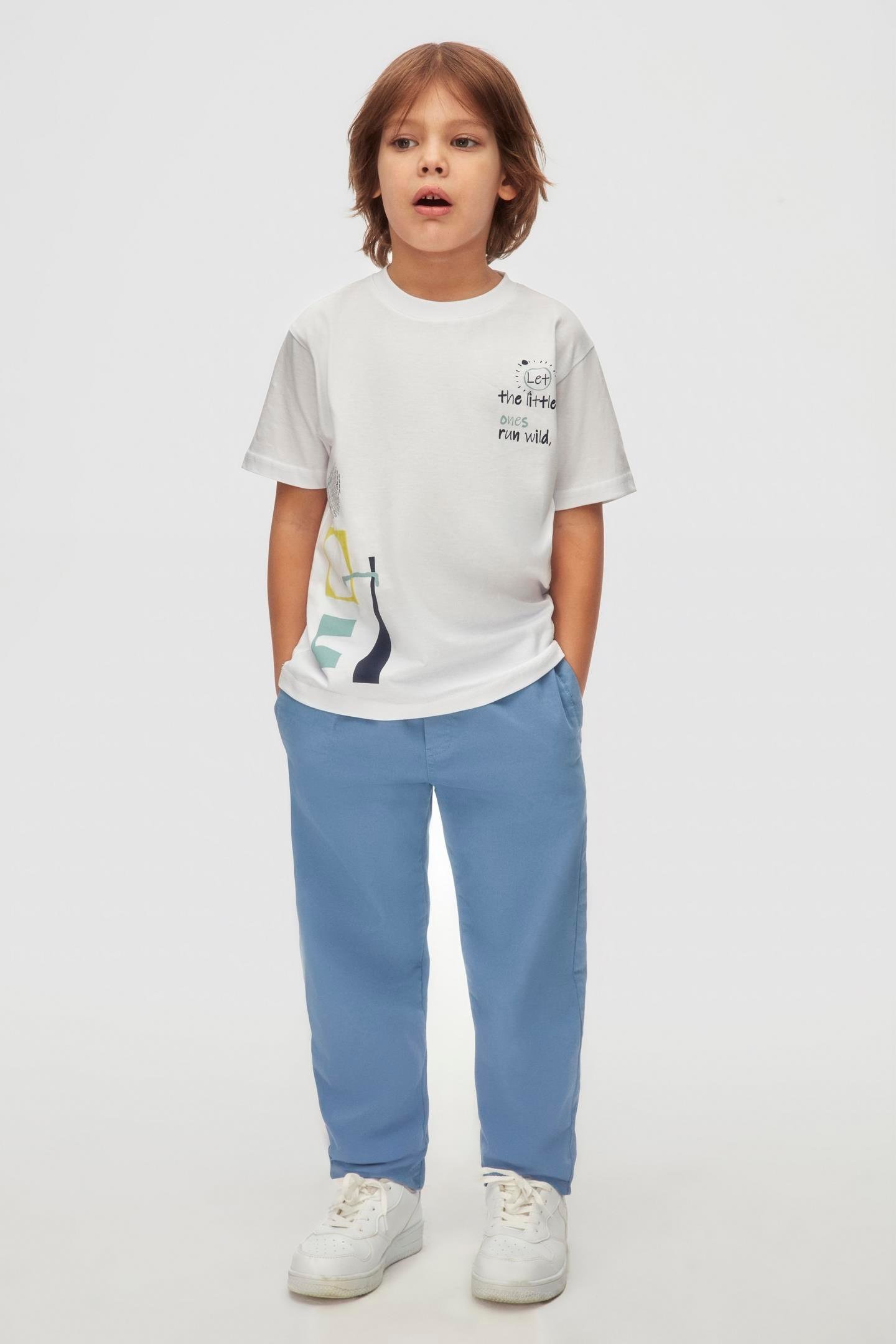 Nk Erkek Çocuk Wild Tshirt 4-8 Yaş Beyaz