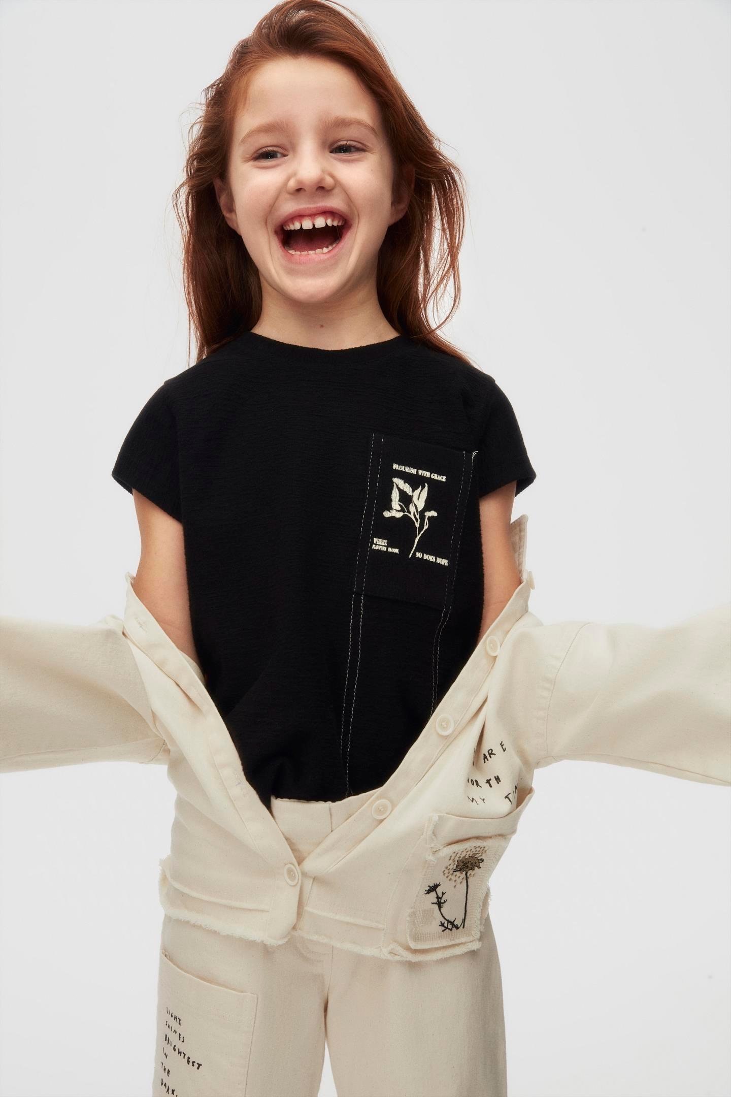 Nk Kız Çocuk Garece Tshirt 8-14 Yaş Siyah