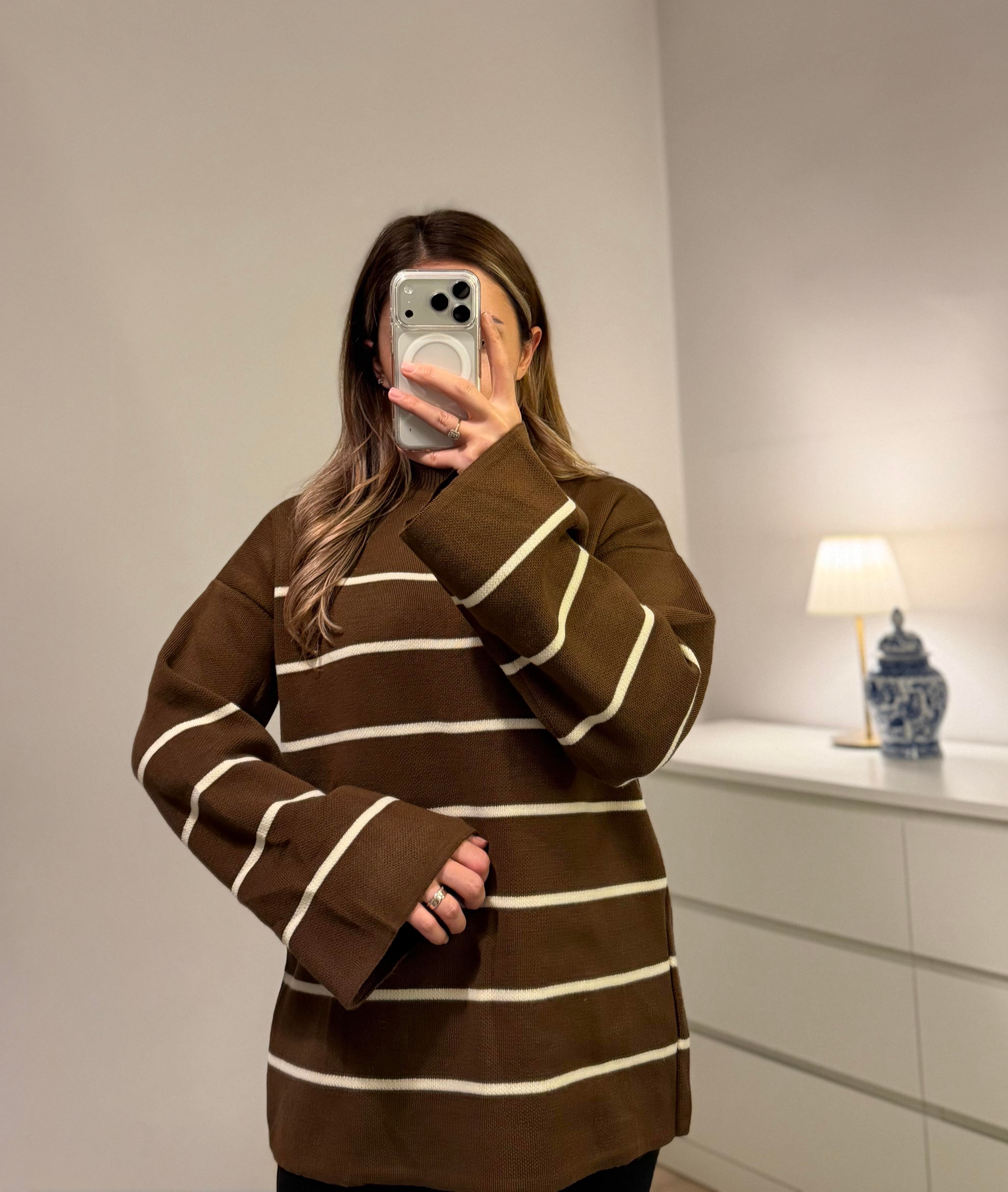 Oversize Çizgili Yarım Balıkçı Yaka Kazak Kahverengi