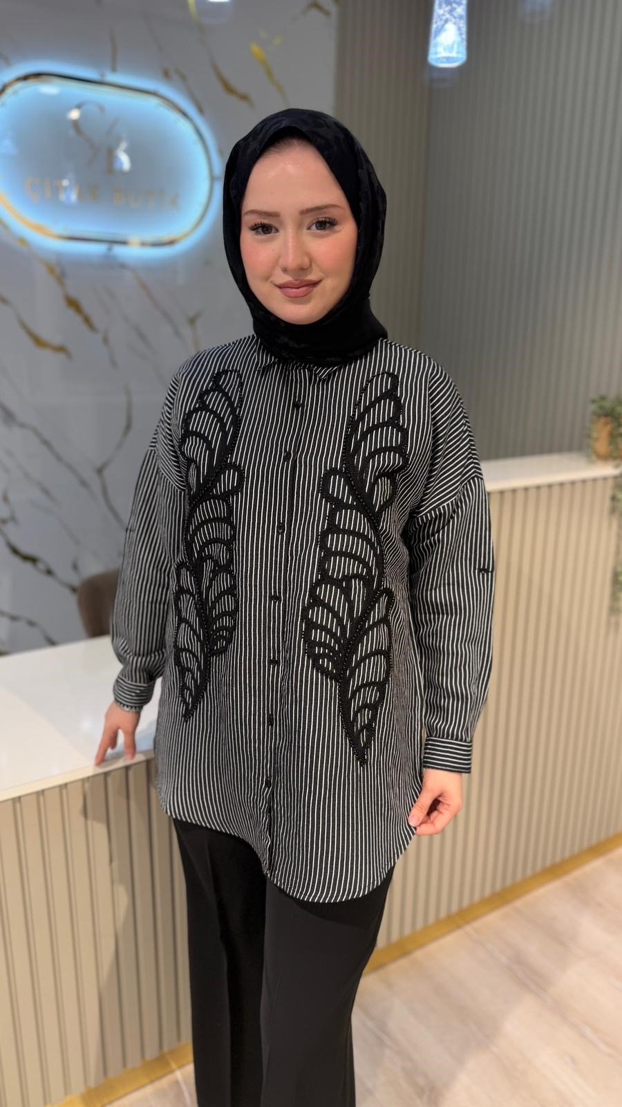 5201 NAKIŞ VE ÇİZGİ DETAY GÖMLEK - SİYAH