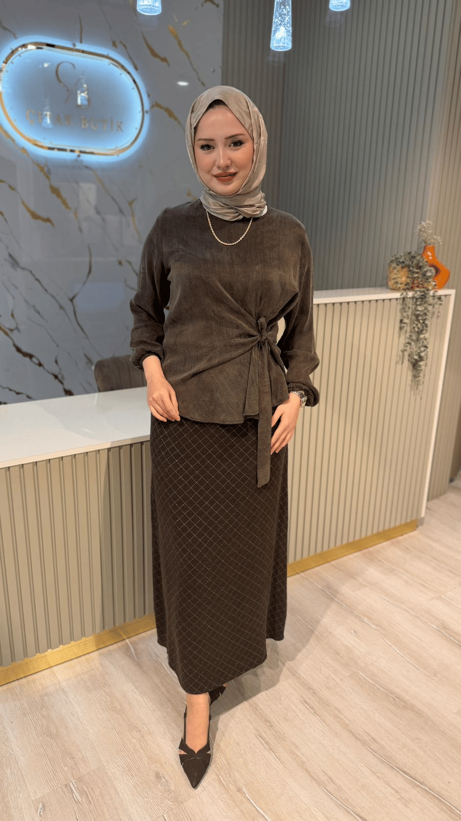 FUAT GÜRŞEN 6212 ETEKLİ TAKIM - KAHVE