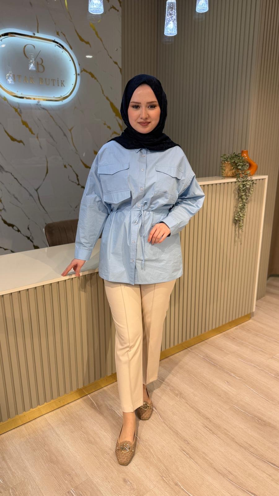 KB 26223 CEPLİ BİYE KEMERLİ OVERSİZE GÖMLEK-MAVİ