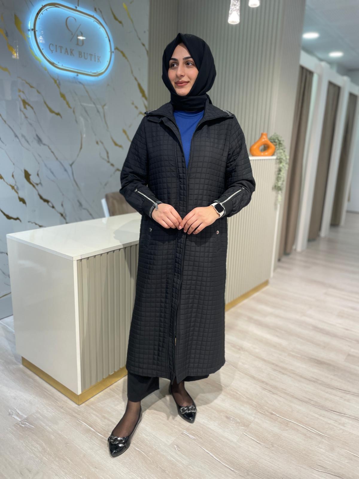 MİCCA 252519 SİM DETAY KAPİTONE KAP-SİYAH
