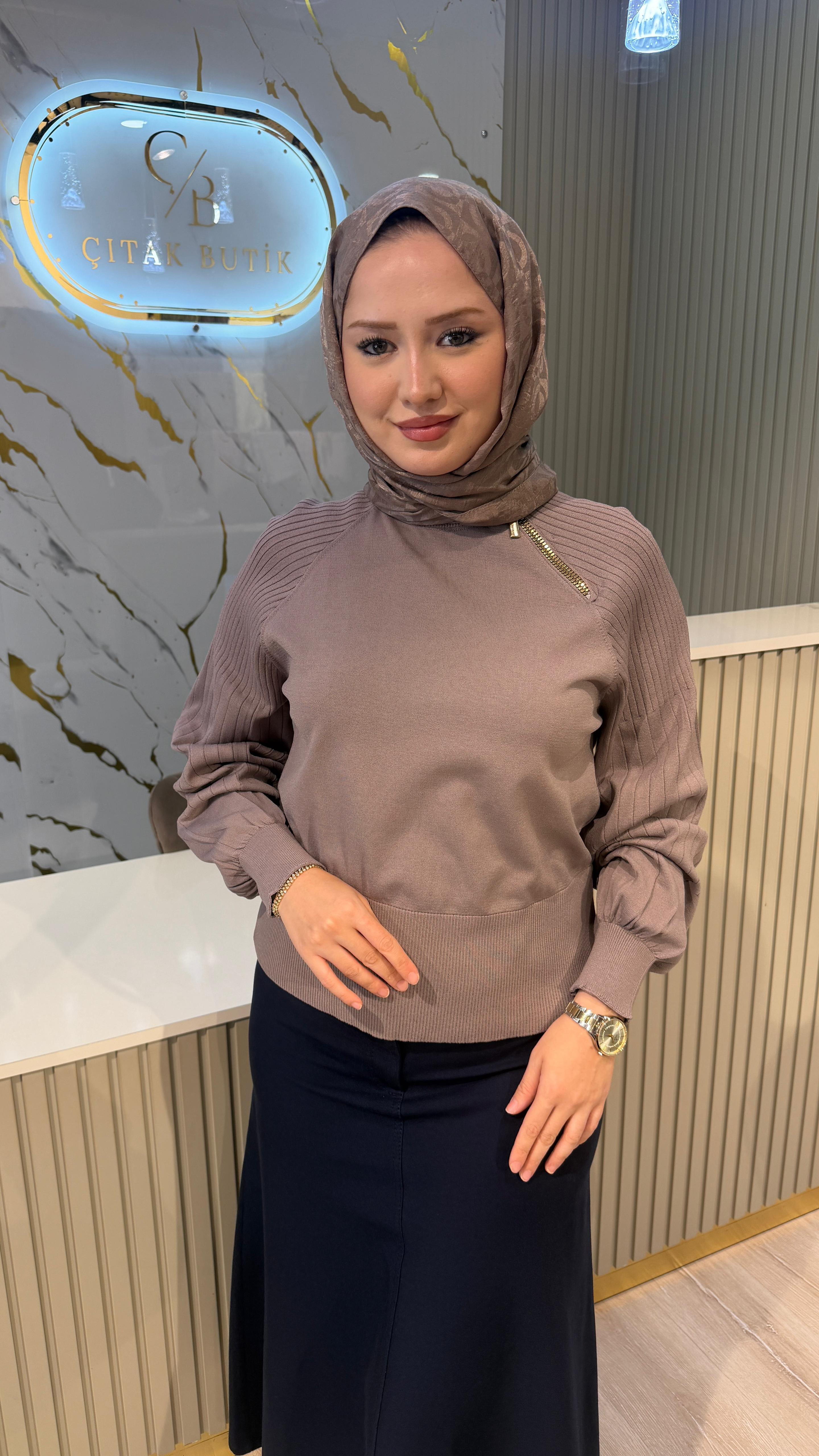 NUSS 205 FERMUAR DETAYLI BLUZ - VİZON